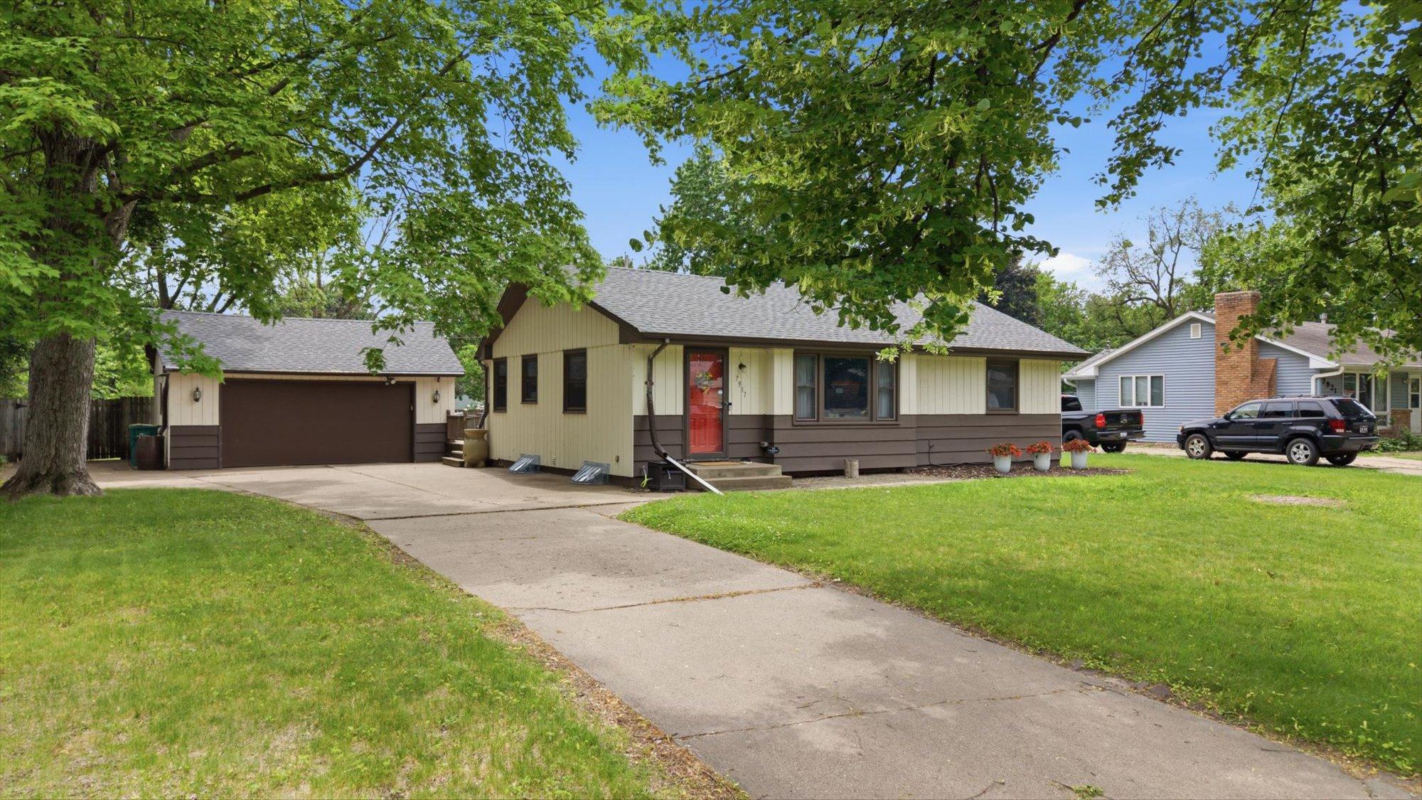 View of Residential at 7911 59 1/2 Avenue, New Hope MN 55428, New Hope - Mike Wilen | Minnesota Team Real Estate