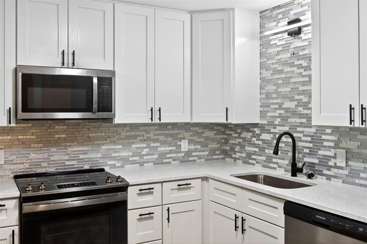 View of Residential at 5643 Green Circle Drive #108, Minnetonka MN 55343, Minnetonka (4 of 41) - Mike Wilen | Minnesota Team Real Estate