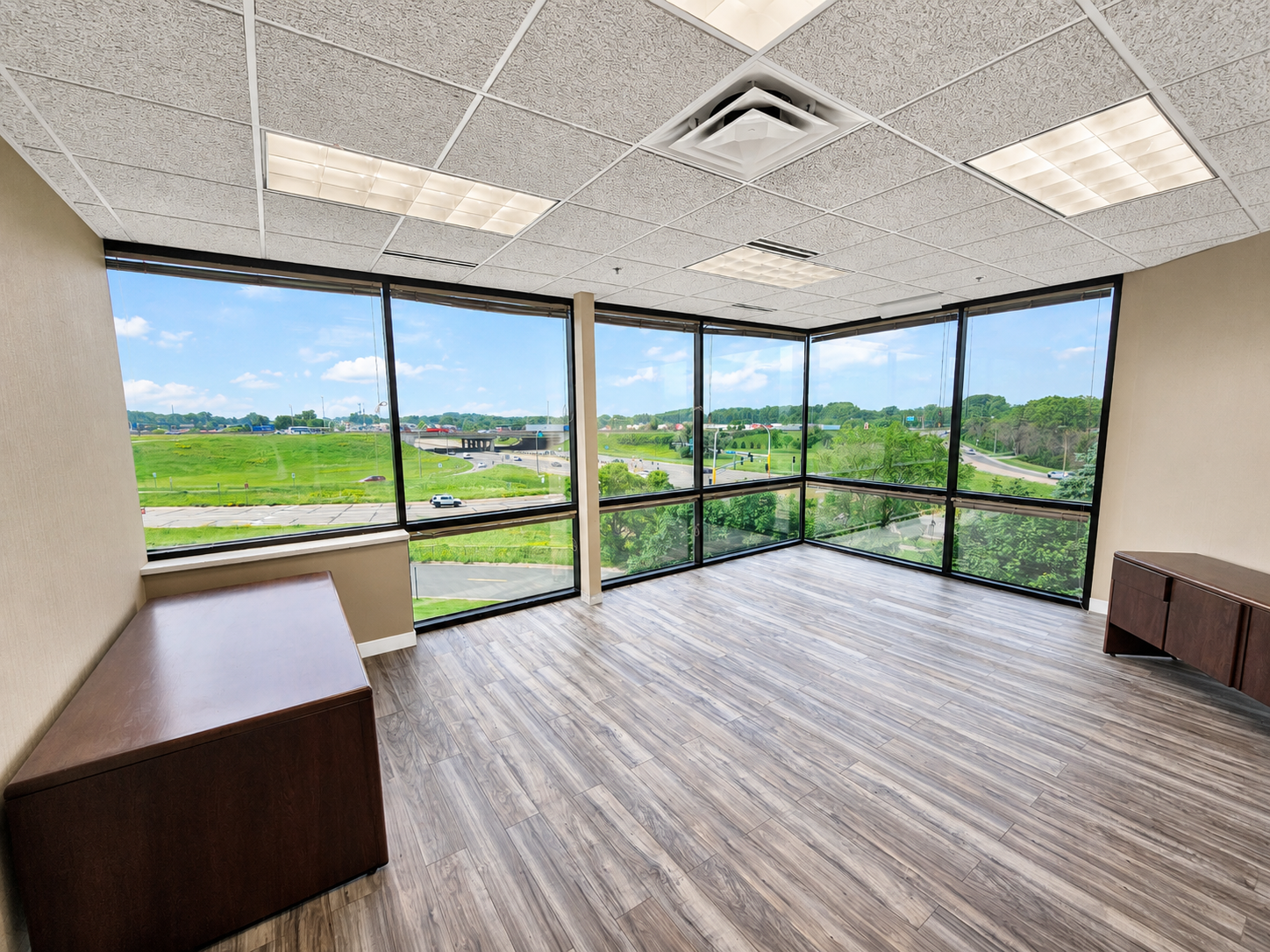 View of Commercial Sale at 941 Hillwind Road, Fridley MN 55432, Fridley (7 of 9) - Mike Wilen | Minnesota Team Real Estate