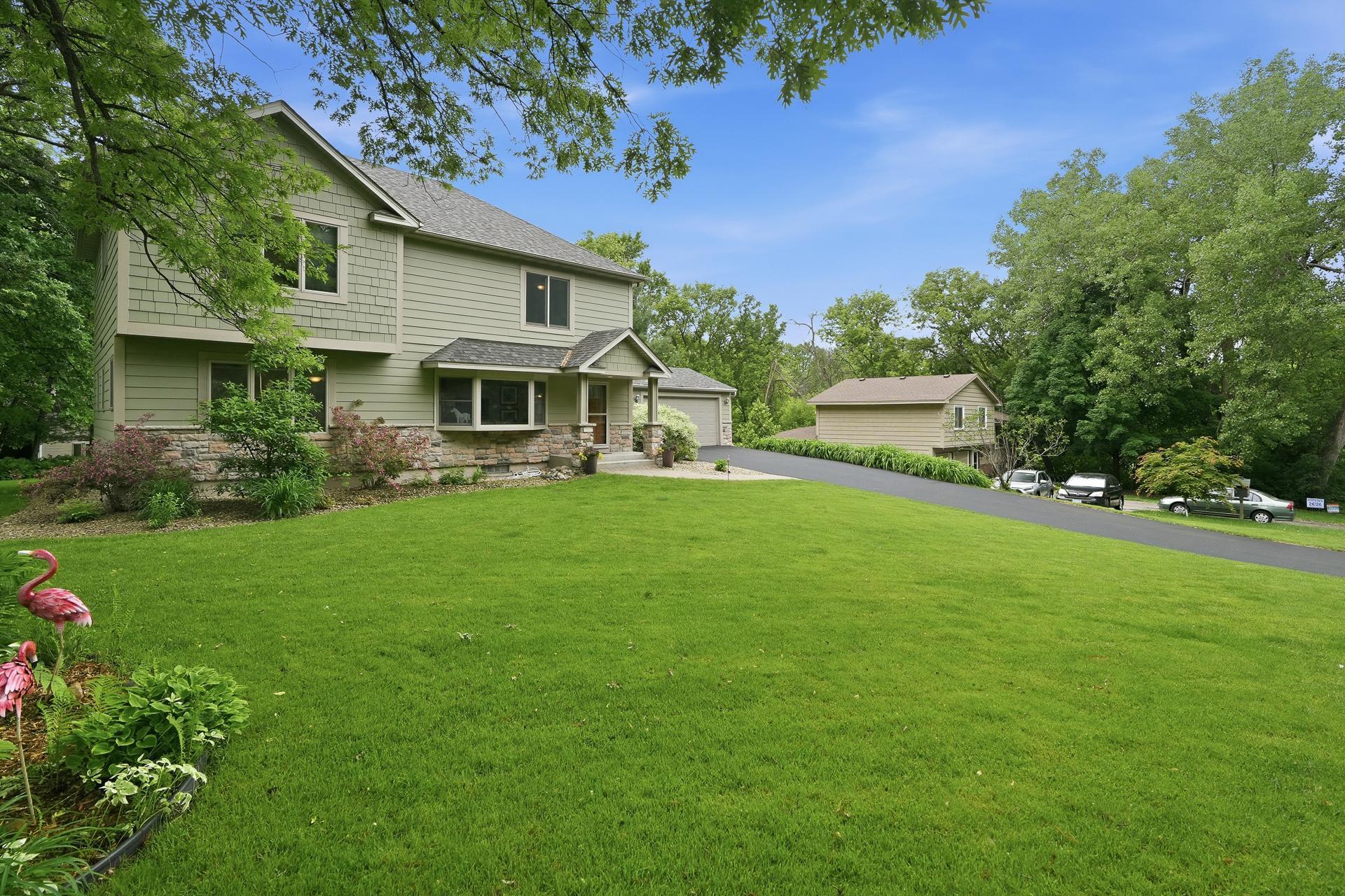 View of Residential at 14901 Williston Lane, Minnetonka MN 55345, Minnetonka (7 of 55) - Mike Wilen | Minnesota Team Real Estate