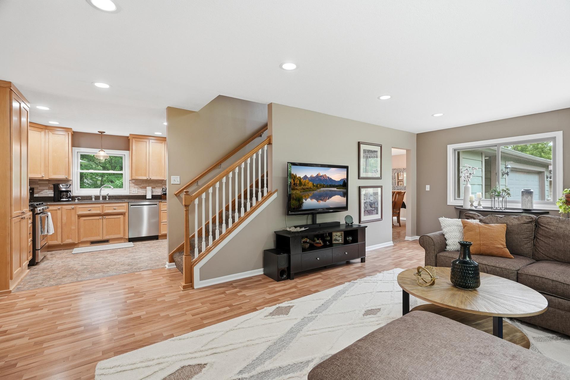 View of Residential at 14901 Williston Lane, Minnetonka MN 55345, Minnetonka (9 of 55) - Mike Wilen | Minnesota Team Real Estate
