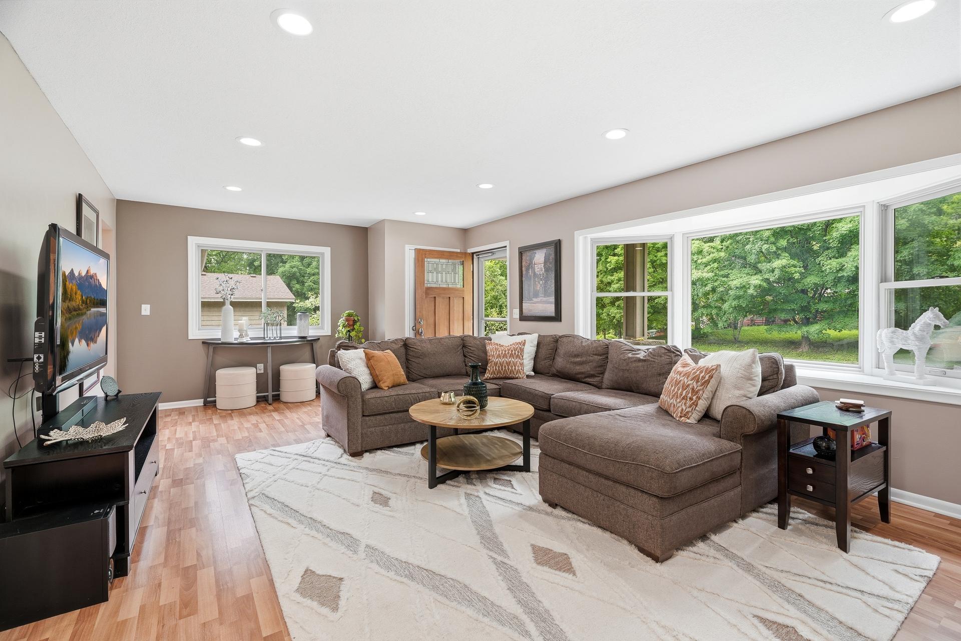 View of Residential at 14901 Williston Lane, Minnetonka MN 55345, Minnetonka (3 of 55) - Mike Wilen | Minnesota Team Real Estate
