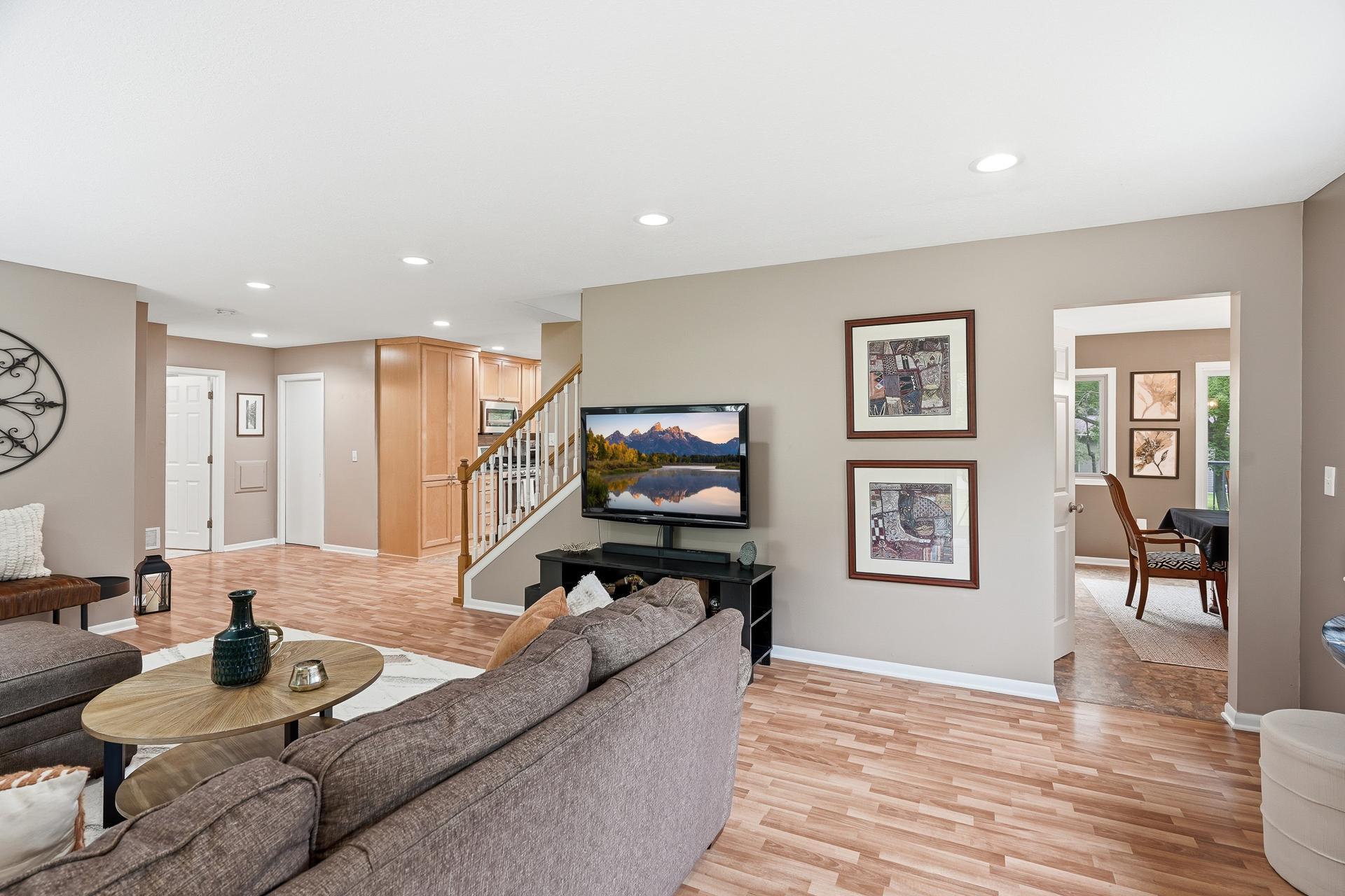 View of Residential at 14901 Williston Lane, Minnetonka MN 55345, Minnetonka (8 of 55) - Mike Wilen | Minnesota Team Real Estate