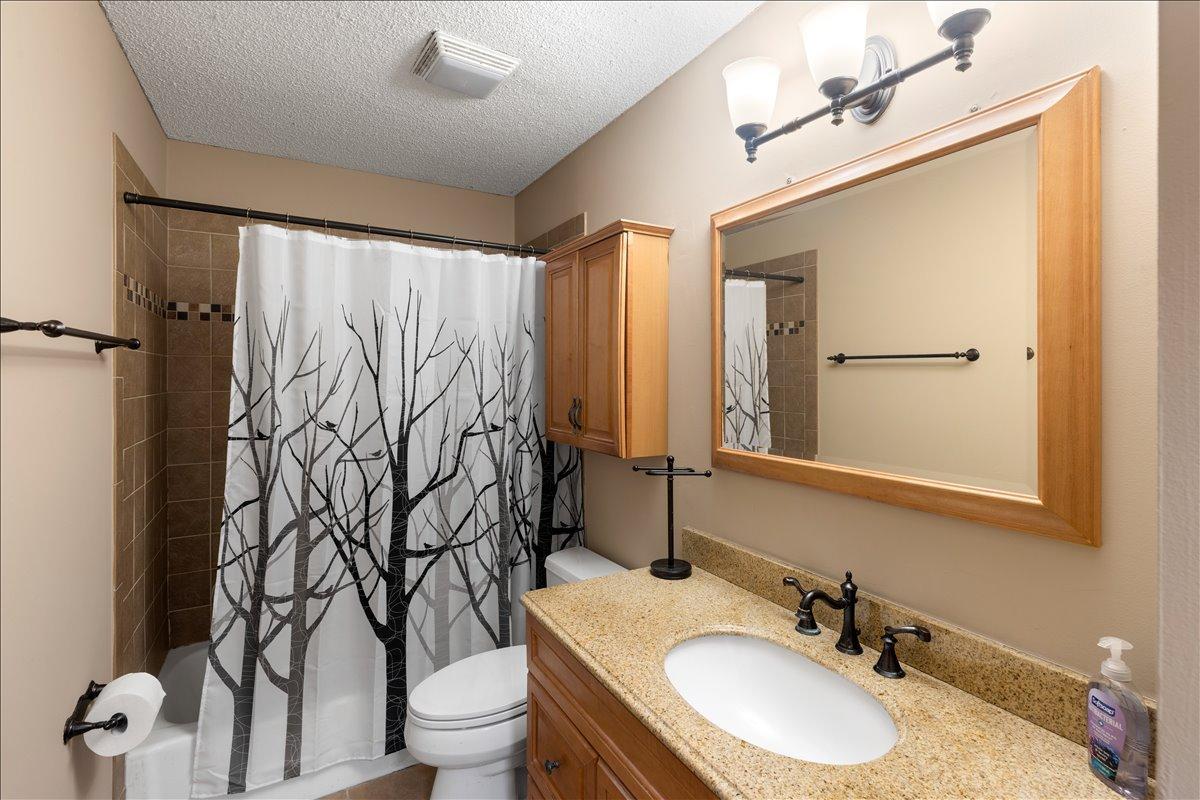 View of Residential at 5121 148th Path, Apple Valley MN 55124, Apple Valley (15 of 30) - Mike Wilen | Minnesota Team Real Estate