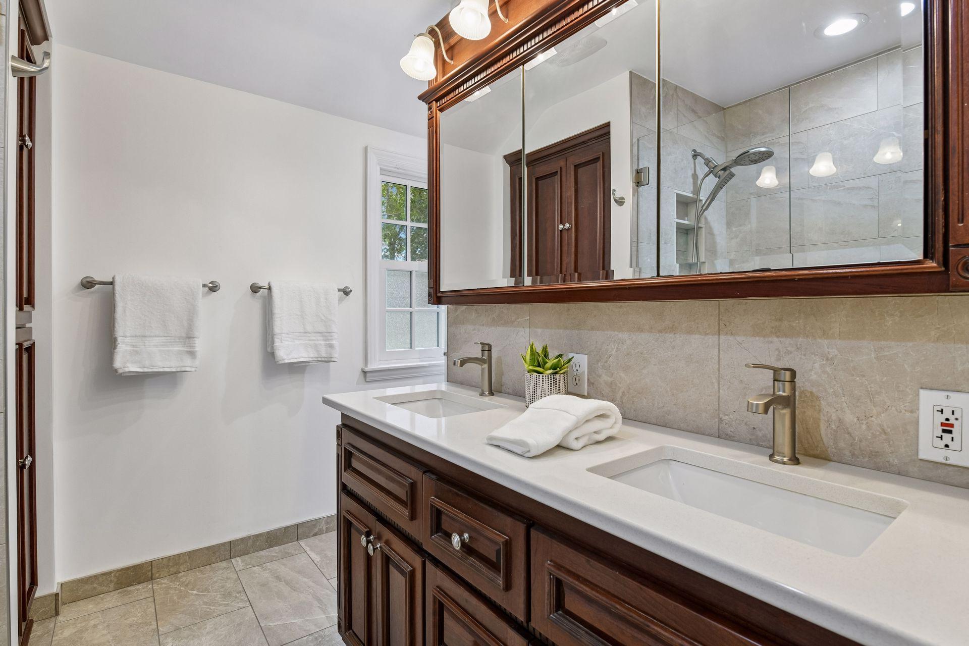 View of Residential at 6 Edina Court, Edina MN 55424, Edina (33 of 54) - Mike Wilen | Minnesota Team Real Estate
