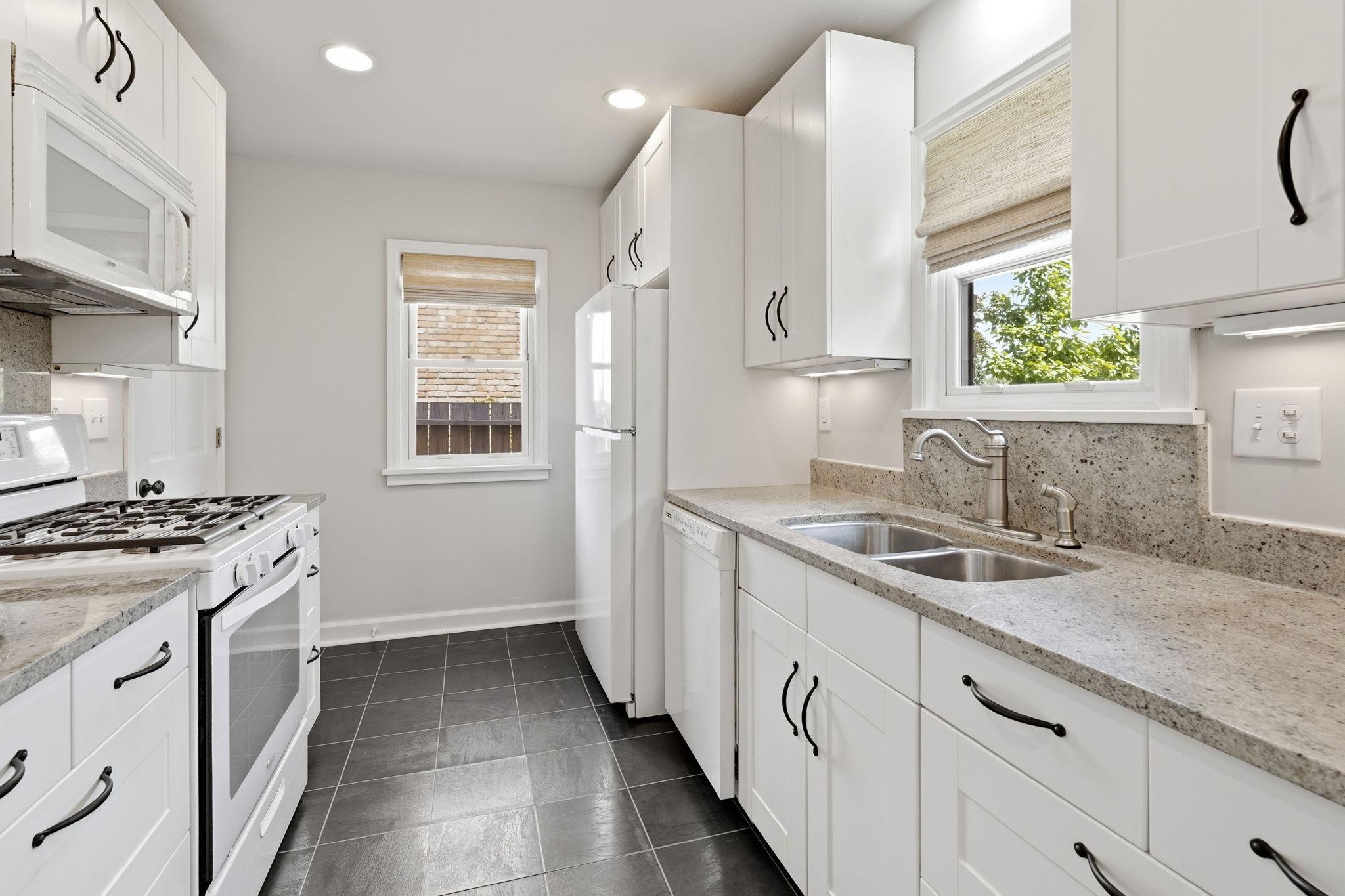View of Residential at 4424 16th Avenue, Minneapolis MN 55407, Minneapolis (17 of 35) - Mike Wilen | Minnesota Team Real Estate