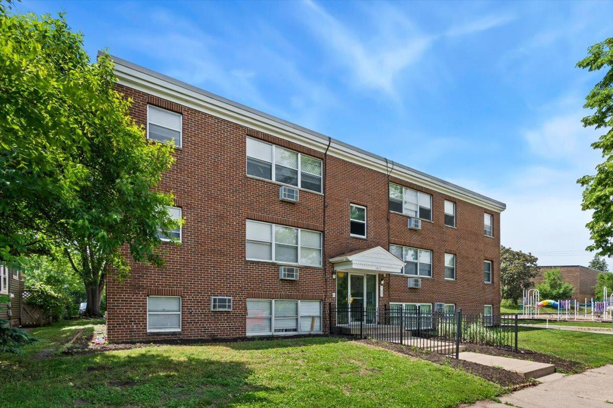 View of Commercial Sale at 3400 10th Avenue, Minneapolis MN 55407, Minneapolis (4 of 10) - Mike Wilen | Minnesota Team Real Estate