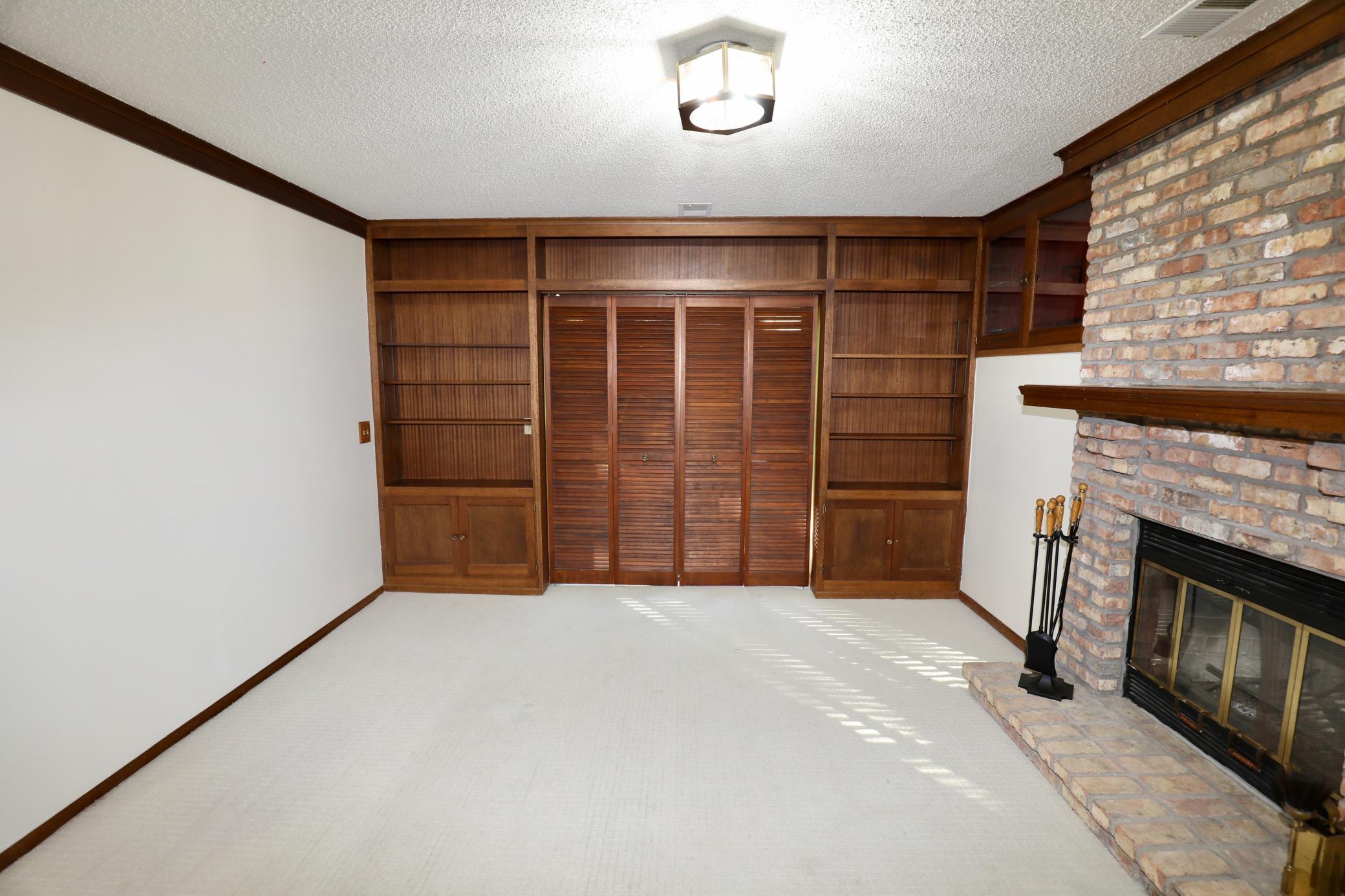 View of Residential at 18300 Creeks Bend Drive, Minnetonka MN 55345, Minnetonka (11 of 20) - Mike Wilen | Minnesota Team Real Estate