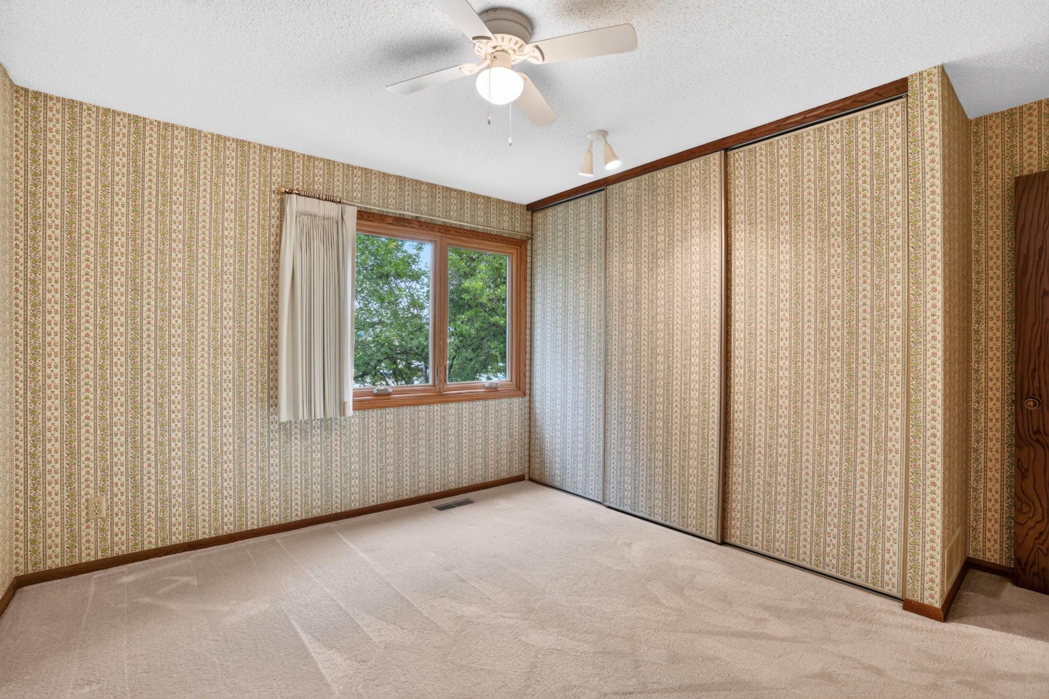 View of Residential at 7055 Robinwood Trail, Woodbury MN 55125, Woodbury (13 of 32) - Mike Wilen | Minnesota Team Real Estate