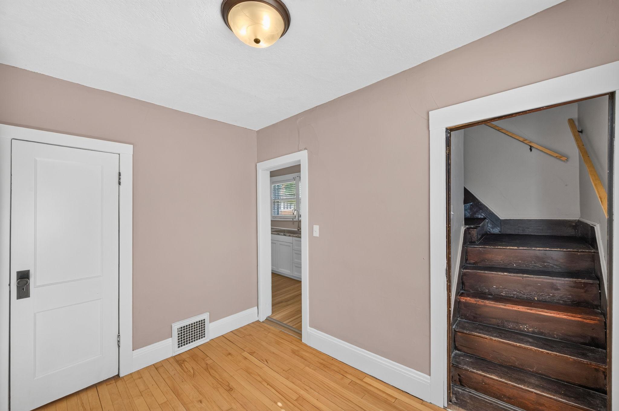 View of Residential at 315 Blair Avenue, Saint Paul MN 55103, Saint Paul (10 of 34) - Mike Wilen | Minnesota Team Real Estate