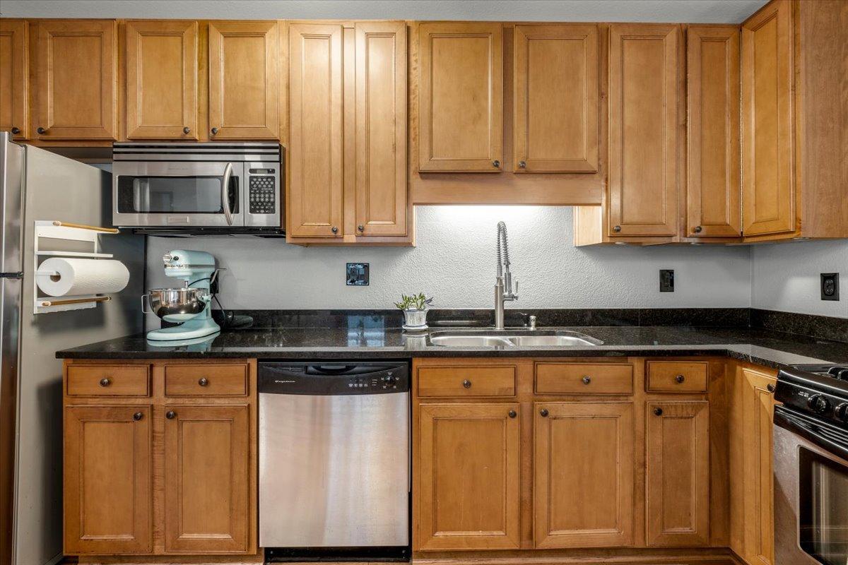 View of Residential at 2701 Harriet Avenue #202, Minneapolis MN 55408, Minneapolis (8 of 18) - Mike Wilen | Minnesota Team Real Estate