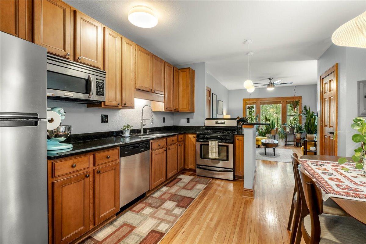 View of Residential at 2701 Harriet Avenue #202, Minneapolis MN 55408, Minneapolis (7 of 18) - Mike Wilen | Minnesota Team Real Estate