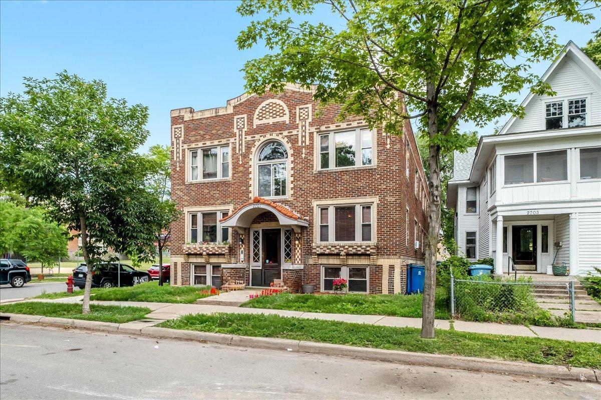 View of Residential at 2701 Harriet Avenue #202, Minneapolis MN 55408, Minneapolis (18 of 18) - Mike Wilen | Minnesota Team Real Estate