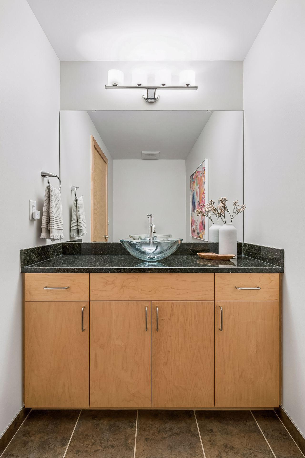 View of Residential at 215 10th Avenue #321, Minneapolis MN 55415, Minneapolis (34 of 54) - Mike Wilen | Minnesota Team Real Estate