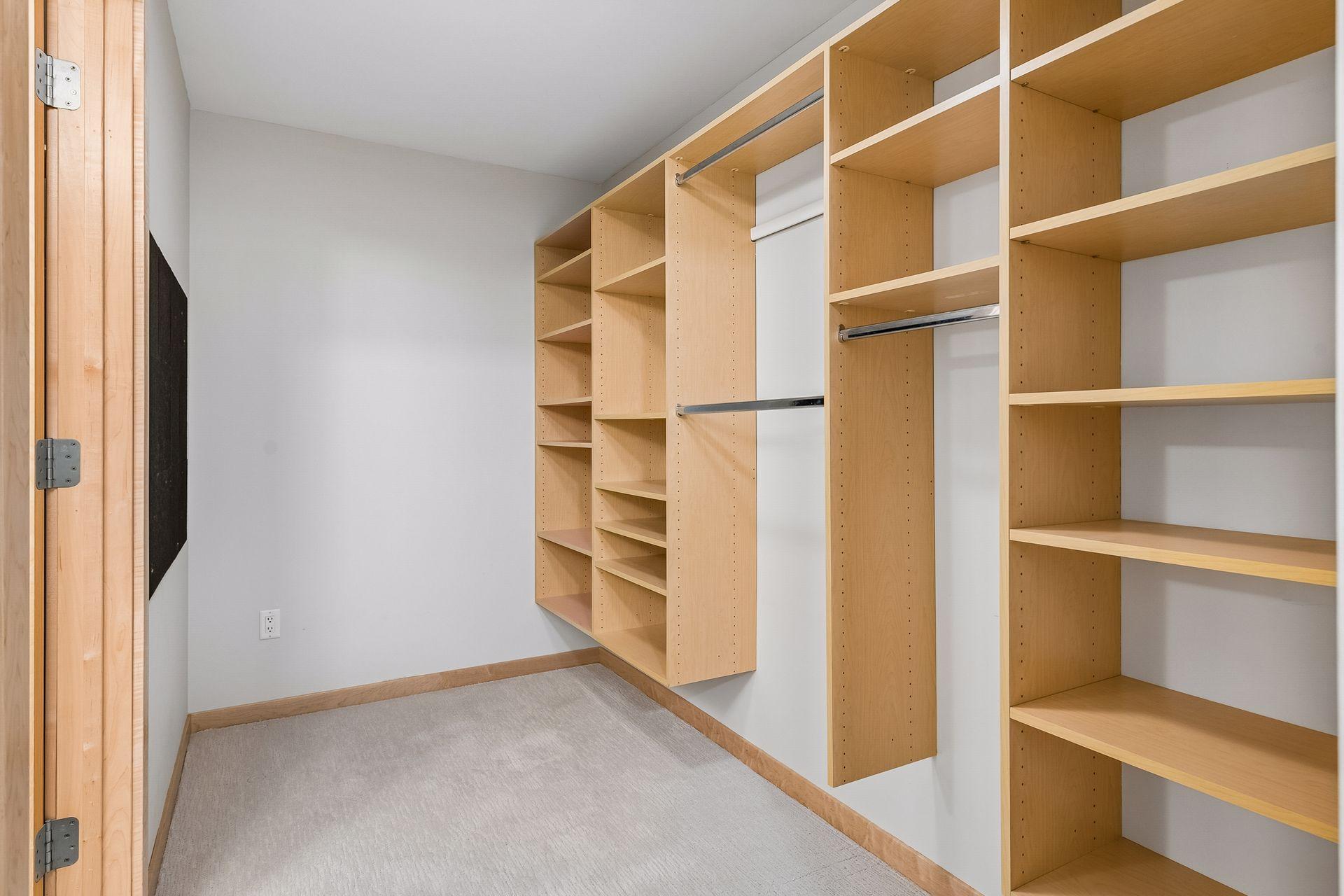 View of Residential at 215 10th Avenue #321, Minneapolis MN 55415, Minneapolis (33 of 54) - Mike Wilen | Minnesota Team Real Estate