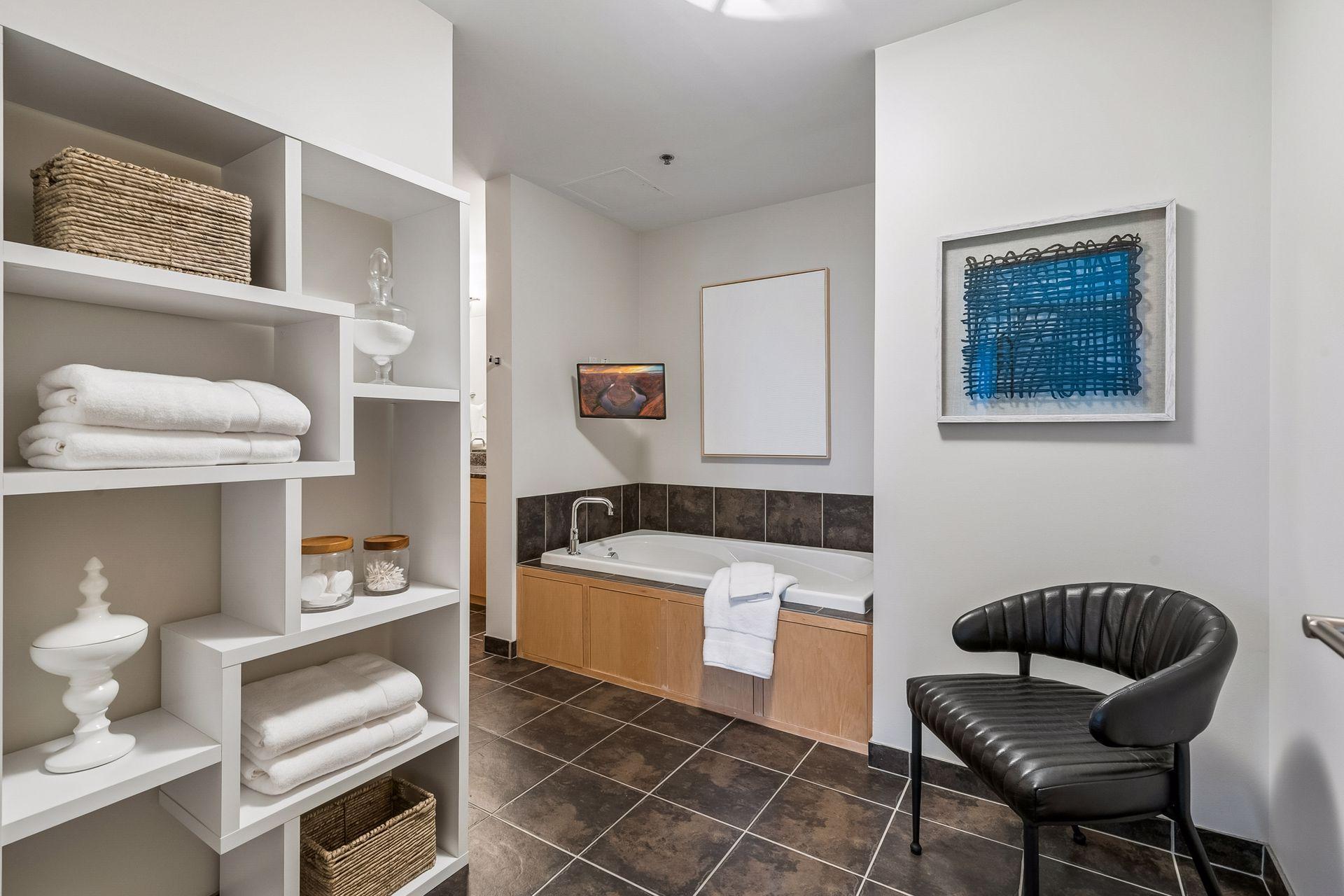View of Residential at 215 10th Avenue #321, Minneapolis MN 55415, Minneapolis (28 of 54) - Mike Wilen | Minnesota Team Real Estate