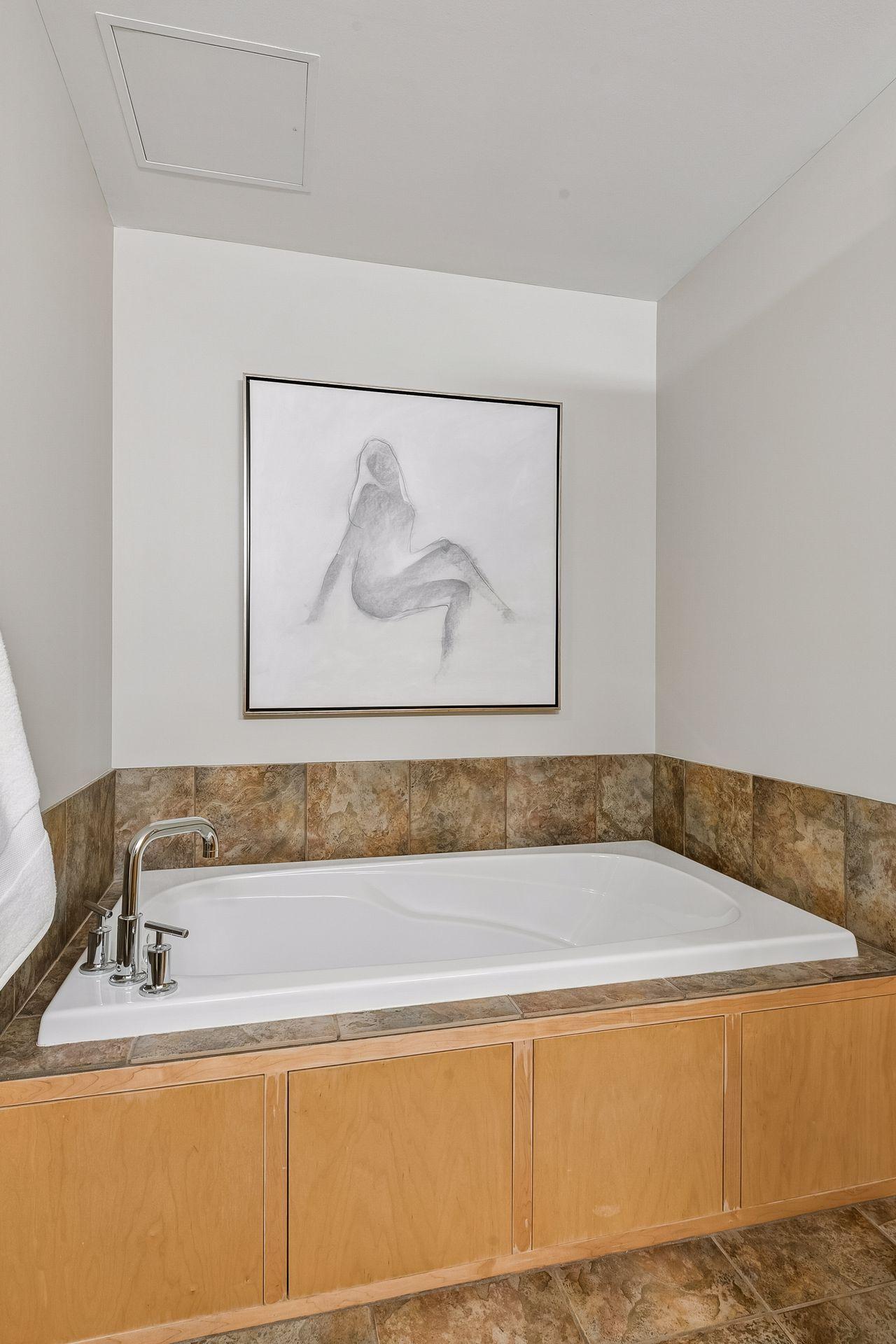 View of Residential at 215 10th Avenue #321, Minneapolis MN 55415, Minneapolis (23 of 54) - Mike Wilen | Minnesota Team Real Estate