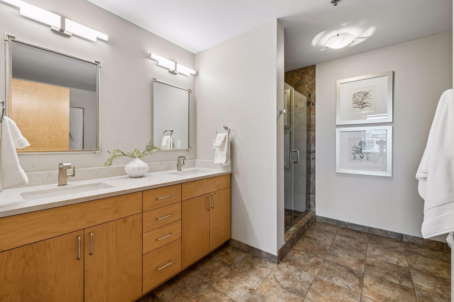 View of Residential at 215 10th Avenue #321, Minneapolis MN 55415, Minneapolis (22 of 54) - Mike Wilen | Minnesota Team Real Estate