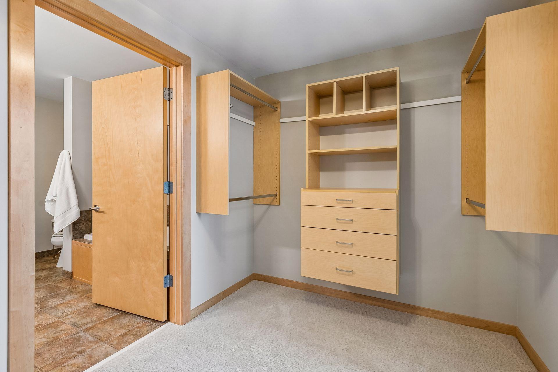 View of Residential at 215 10th Avenue #321, Minneapolis MN 55415, Minneapolis (21 of 54) - Mike Wilen | Minnesota Team Real Estate