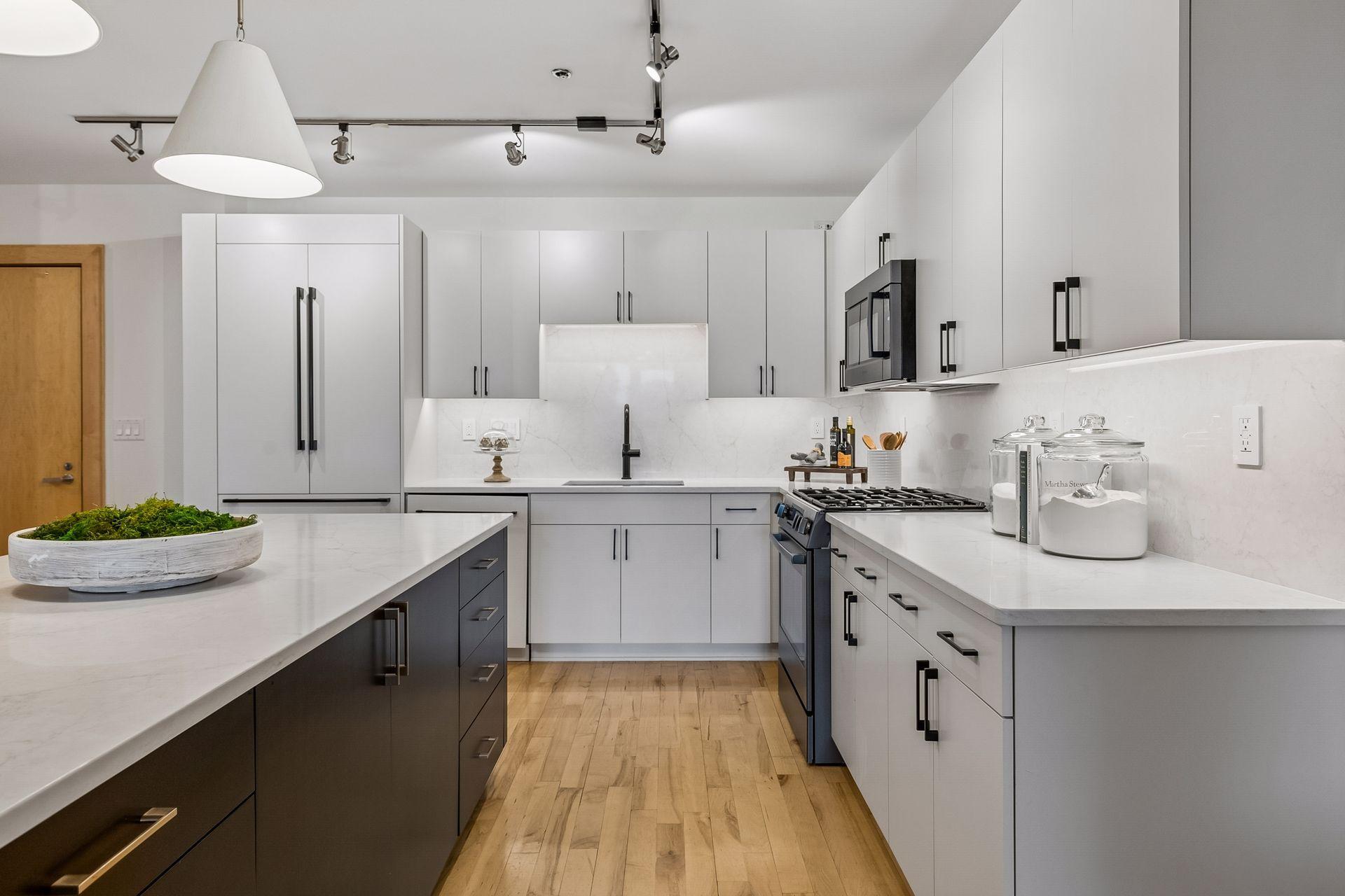View of Residential at 215 10th Avenue #321, Minneapolis MN 55415, Minneapolis (4 of 54) - Mike Wilen | Minnesota Team Real Estate