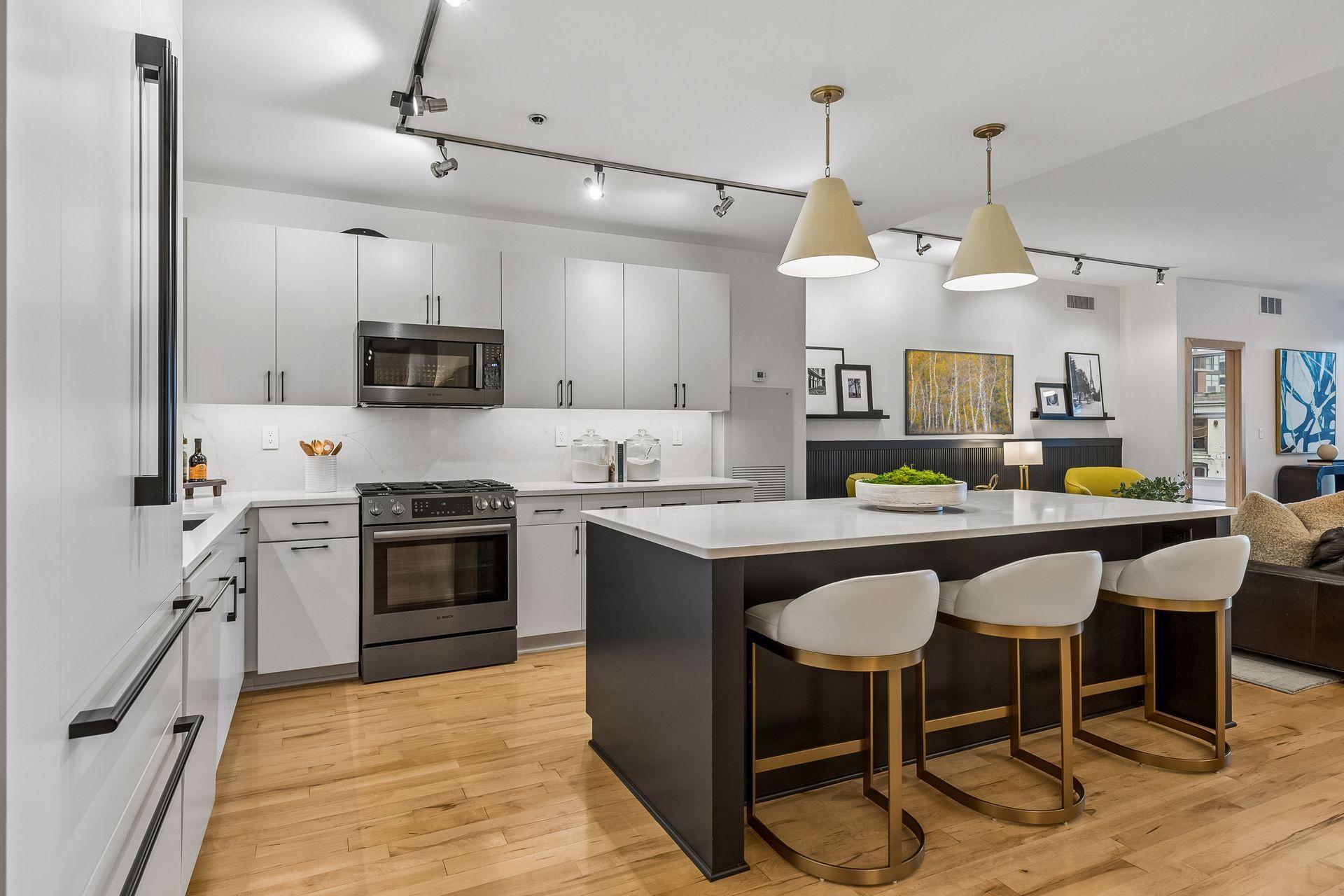 View of Residential at 215 10th Avenue #321, Minneapolis MN 55415, Minneapolis (2 of 54) - Mike Wilen | Minnesota Team Real Estate