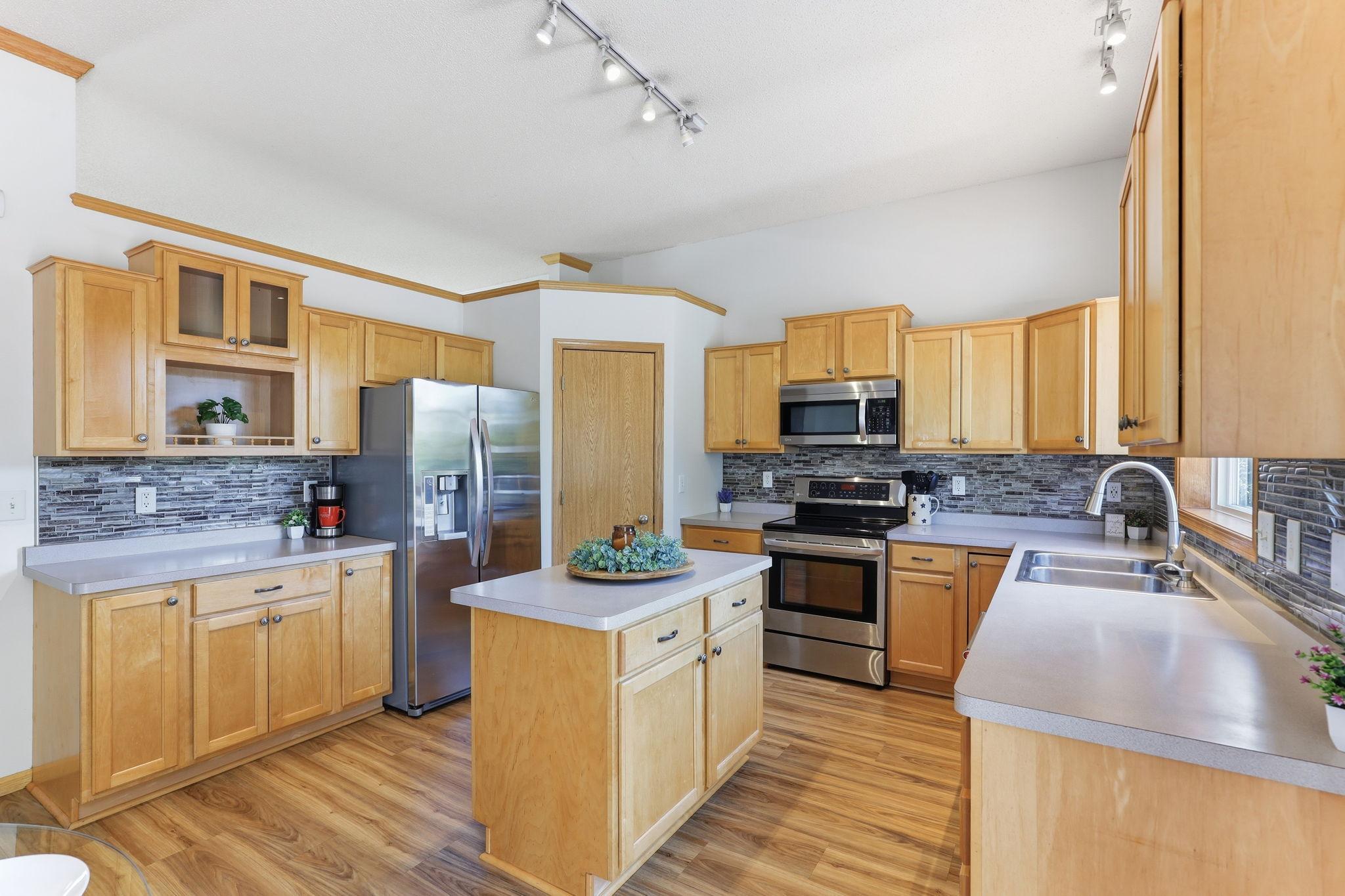 View of Residential at 19886 Evensong Avenue, Farmington MN 55024, Farmington (12 of 42) - Mike Wilen | Minnesota Team Real Estate