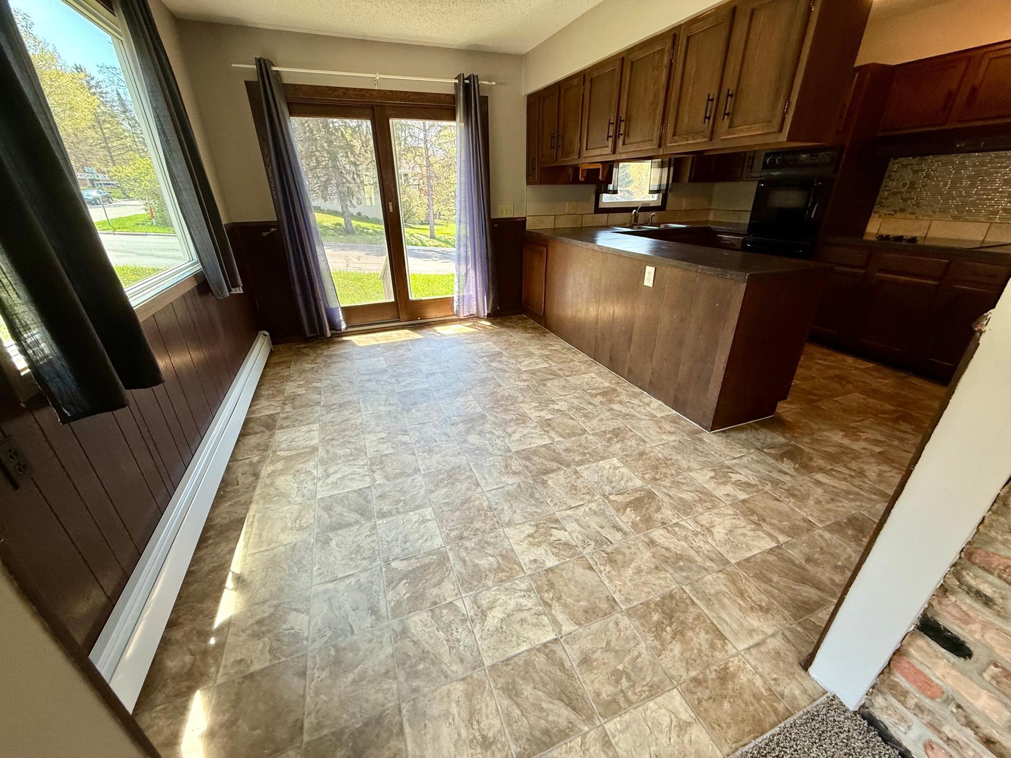View of Residential Income at 911 2nd Avenue, Buffalo MN 55313, Buffalo (5 of 49) - Mike Wilen | Minnesota Team Real Estate