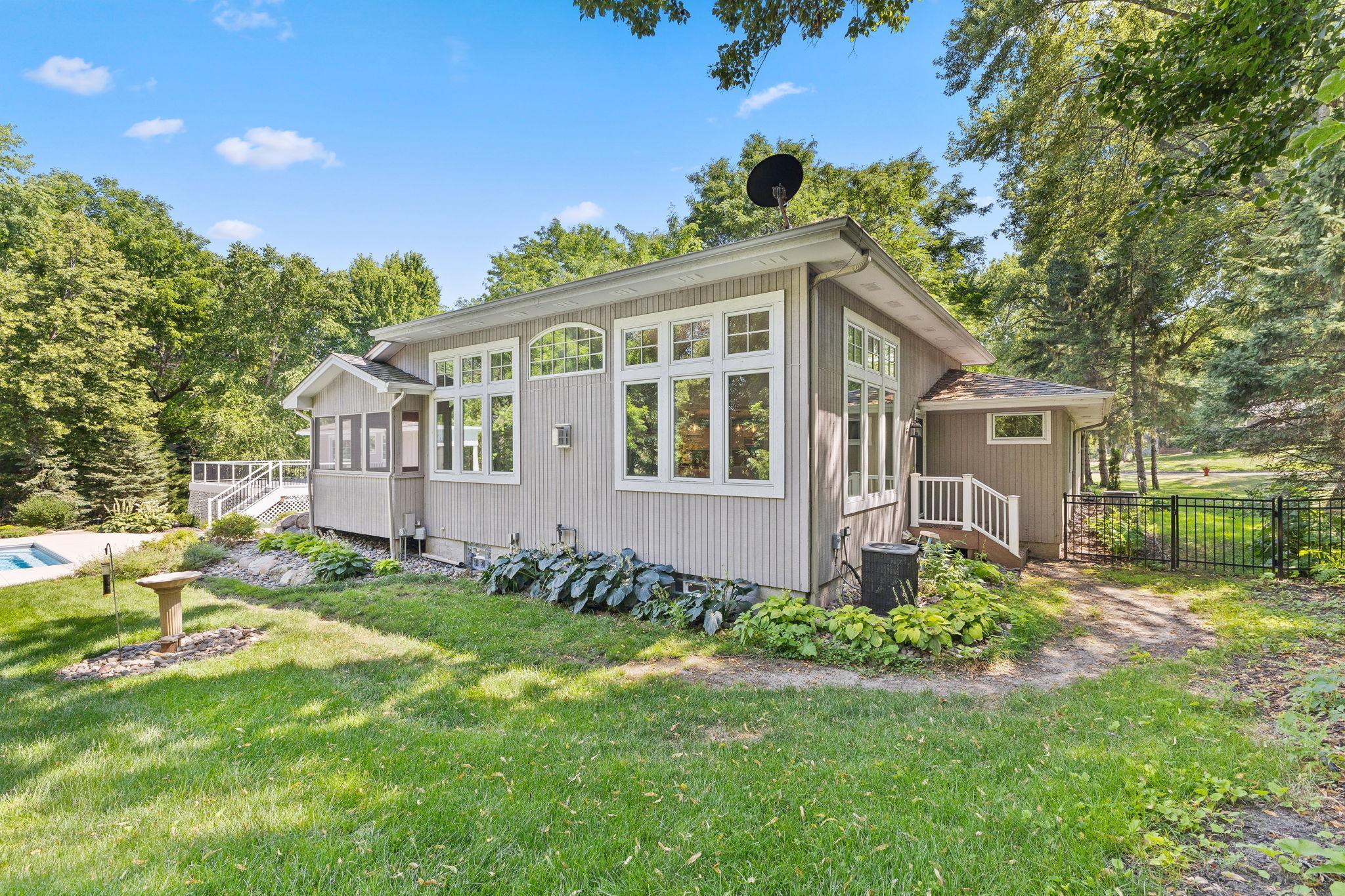 View of Residential at 8100 Oakmere Road, Bloomington MN 55438, Bloomington (39 of 71) - Mike Wilen | Minnesota Team Real Estate