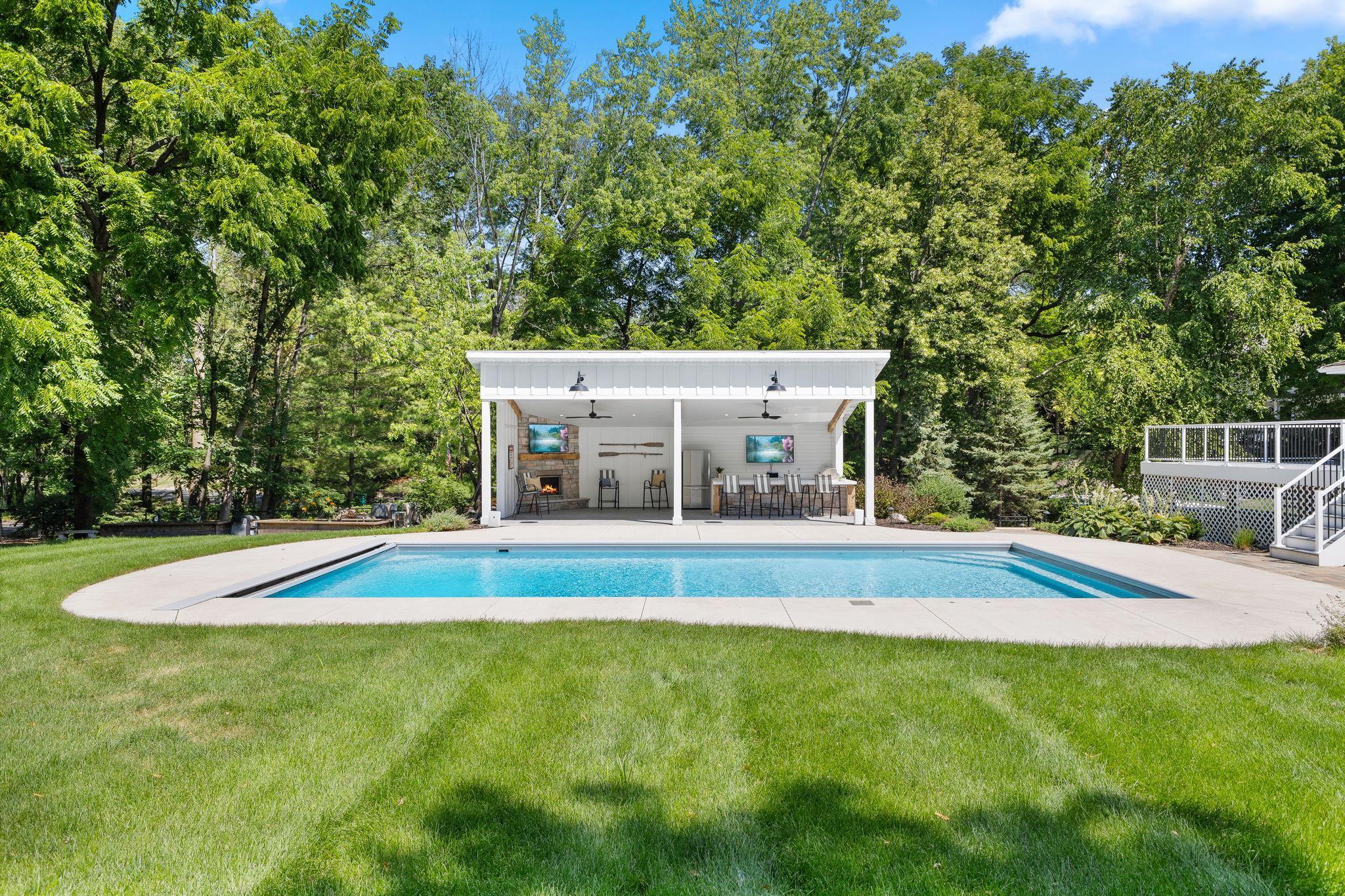 View of Residential at 8100 Oakmere Road, Bloomington MN 55438, Bloomington (37 of 71) - Mike Wilen | Minnesota Team Real Estate