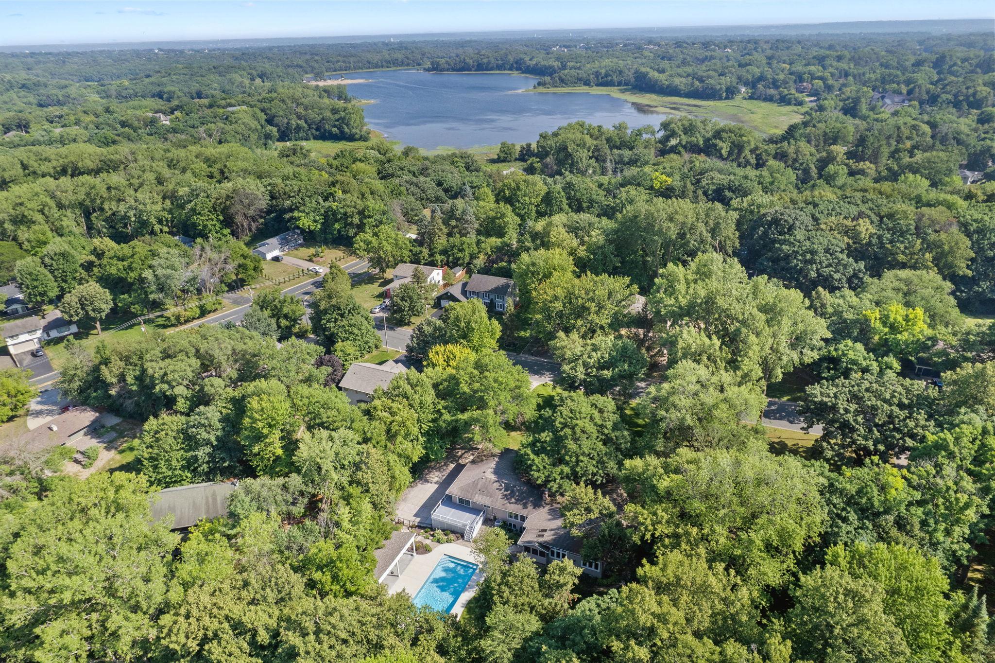 View of Residential at 8100 Oakmere Road, Bloomington MN 55438, Bloomington (69 of 71) - Mike Wilen | Minnesota Team Real Estate
