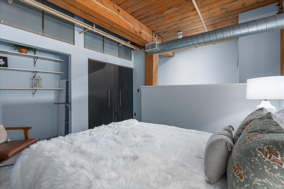 View of Residential at 210 2nd Street #206, Minneapolis MN 55401, Minneapolis (11 of 22) - Mike Wilen | Minnesota Team Real Estate