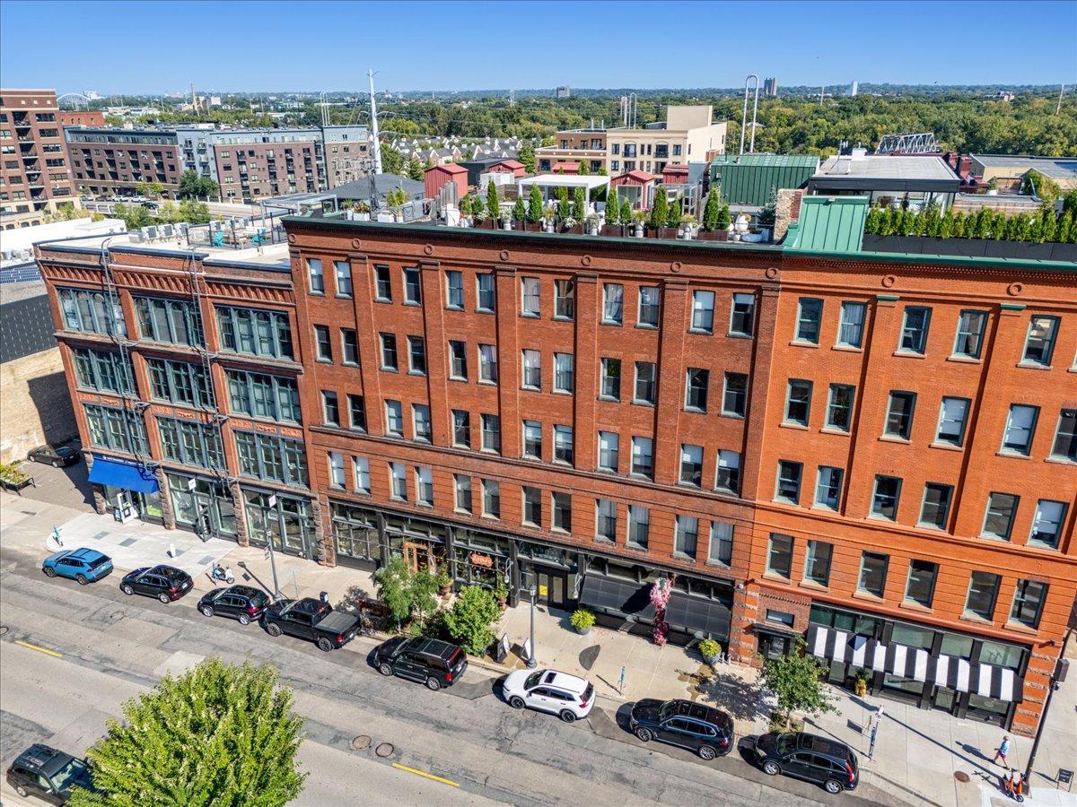 View of Residential at 210 2nd Street #206, Minneapolis MN 55401, Minneapolis (18 of 22) - Mike Wilen | Minnesota Team Real Estate