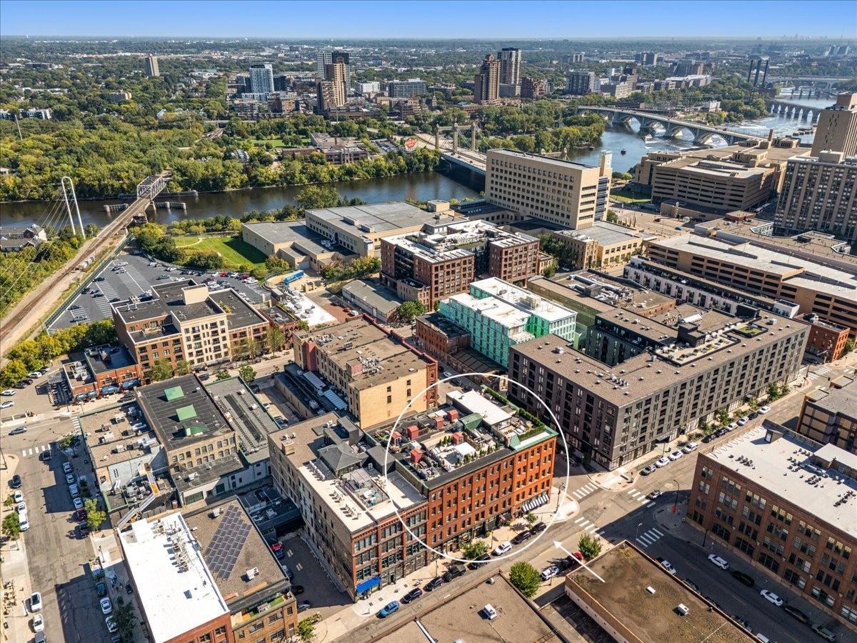 View of Residential at 210 2nd Street #206, Minneapolis MN 55401, Minneapolis (19 of 22) - Mike Wilen | Minnesota Team Real Estate