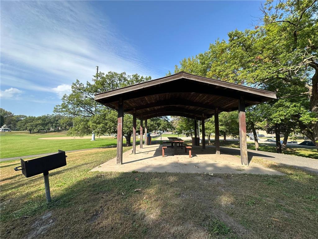 View of Residential at 2341 14th Terrace, New Brighton MN 55112, New Brighton (35 of 38) - Mike Wilen | Minnesota Team Real Estate