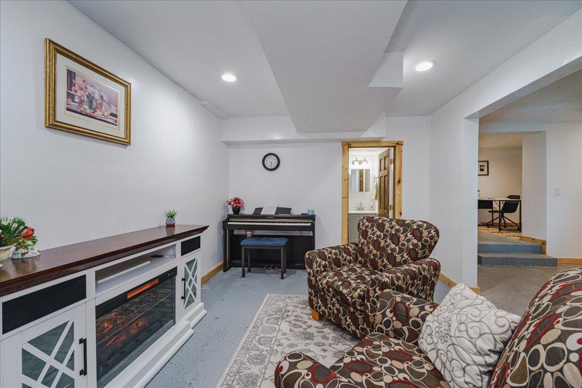 View of Residential at 925 Constance Boulevard, Andover MN 55304, Andover (48 of 82) - Mike Wilen | Minnesota Team Real Estate