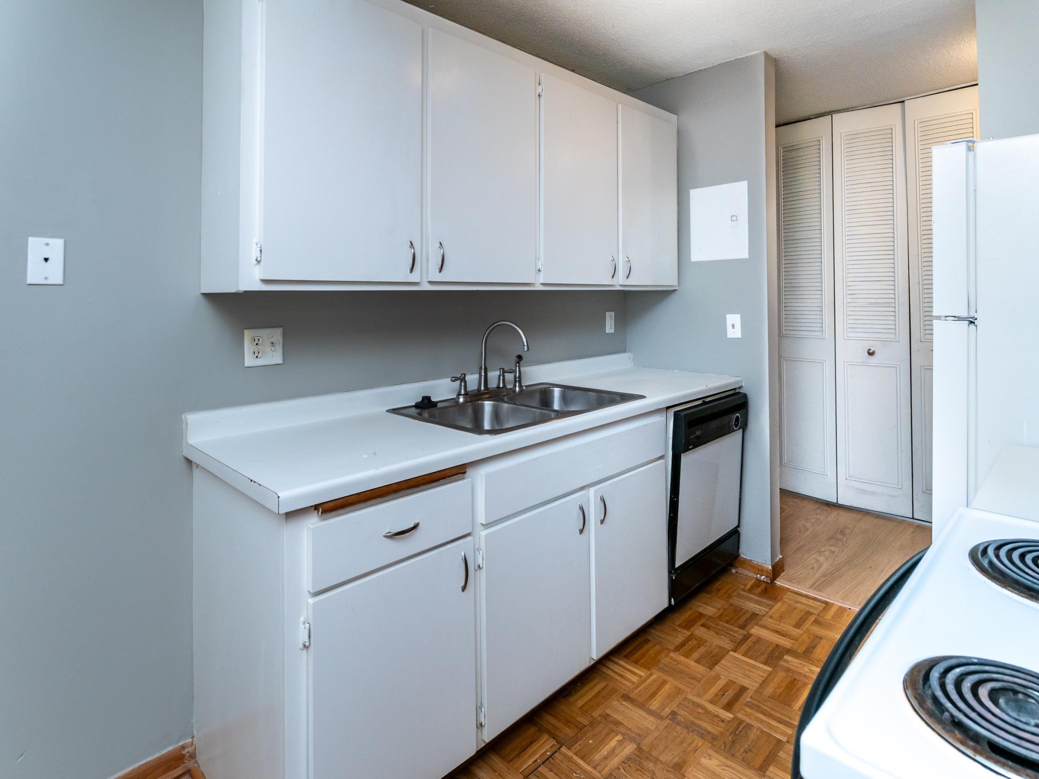 View of Residential at 2800 Hamline Avenue #217, Roseville MN 55113, Roseville (8 of 17) - Mike Wilen | Minnesota Team Real Estate