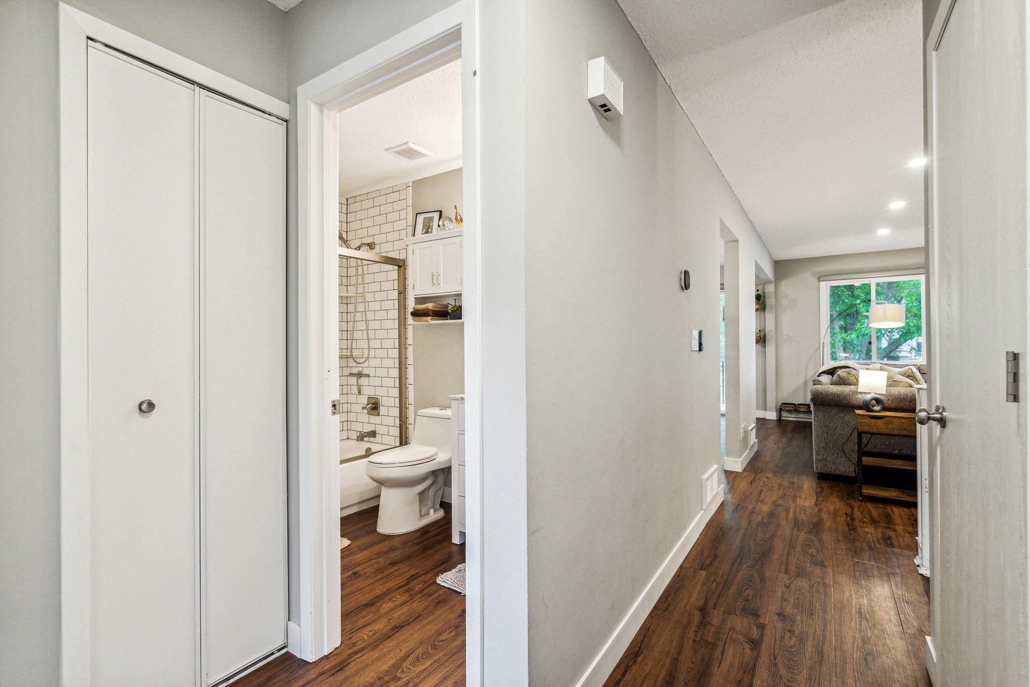 View of Residential Income at 3724 Joppa Avenue, Saint Louis Park MN 55416, Saint Louis Park (26 of 79) - Mike Wilen | Minnesota Team Real Estate
