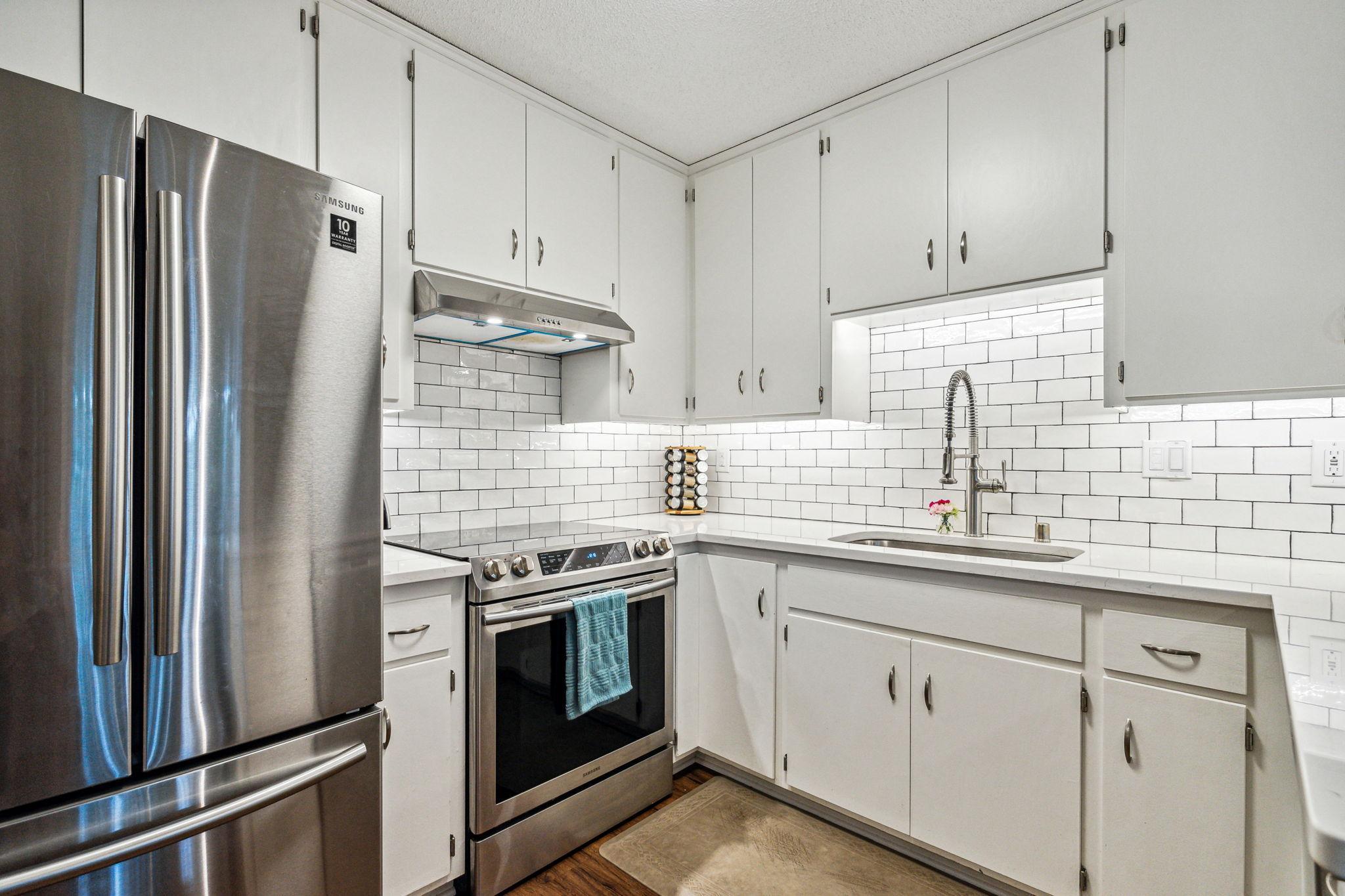 View of Residential Income at 3724 Joppa Avenue, Saint Louis Park MN 55416, Saint Louis Park (14 of 79) - Mike Wilen | Minnesota Team Real Estate