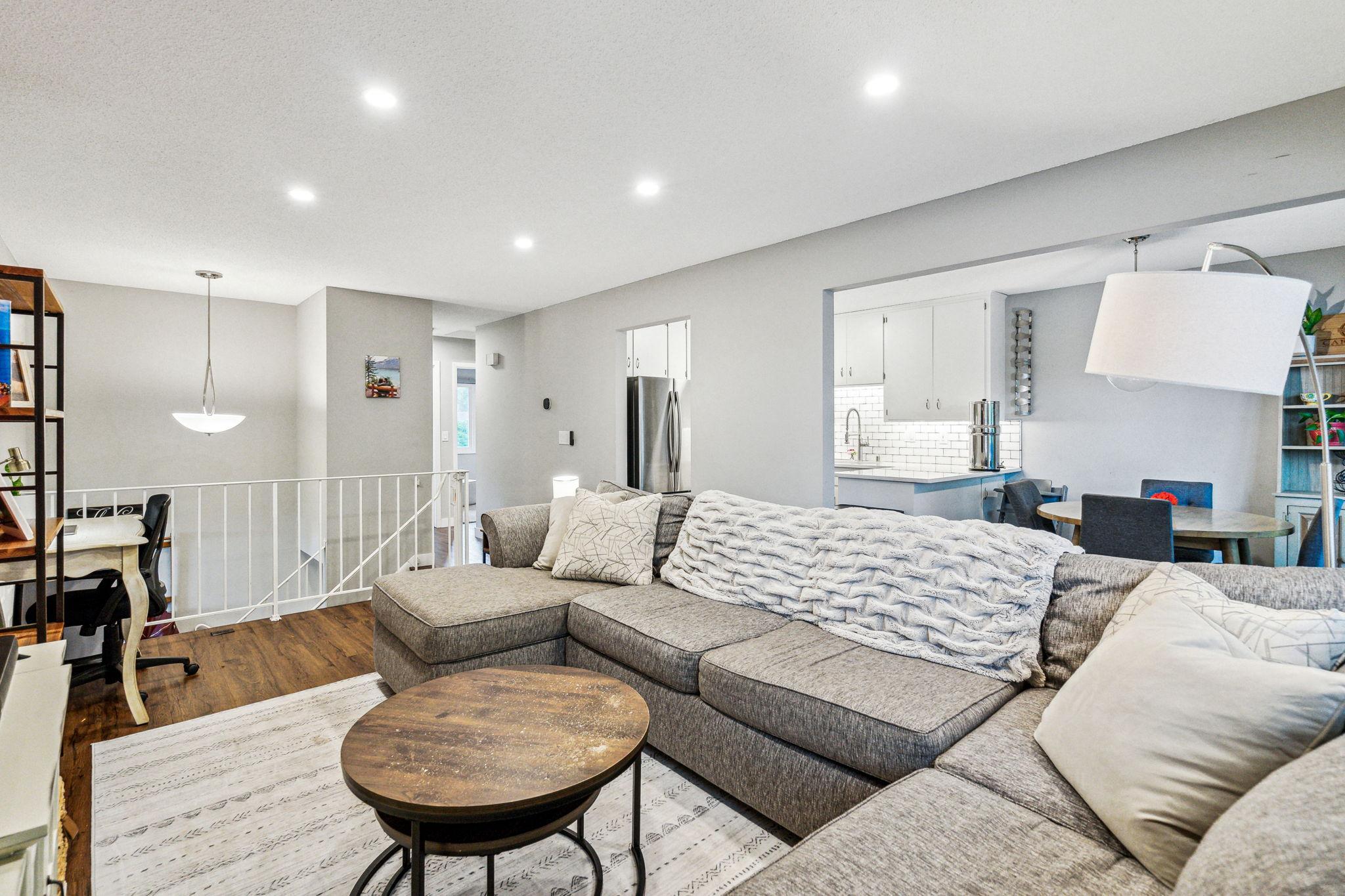View of Residential Income at 3724 Joppa Avenue, Saint Louis Park MN 55416, Saint Louis Park (7 of 79) - Mike Wilen | Minnesota Team Real Estate