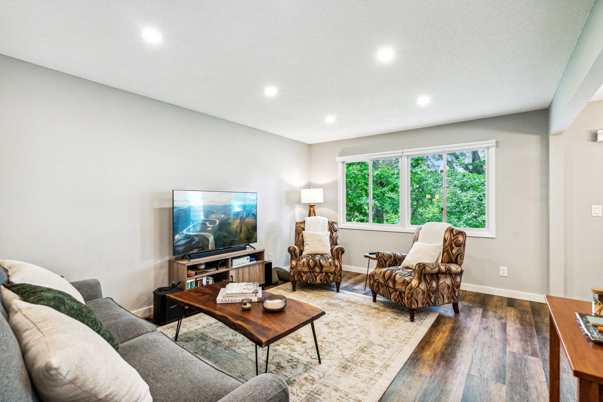 View of Residential Income at 3724 Joppa Avenue, Saint Louis Park MN 55416, Saint Louis Park (41 of 79) - Mike Wilen | Minnesota Team Real Estate