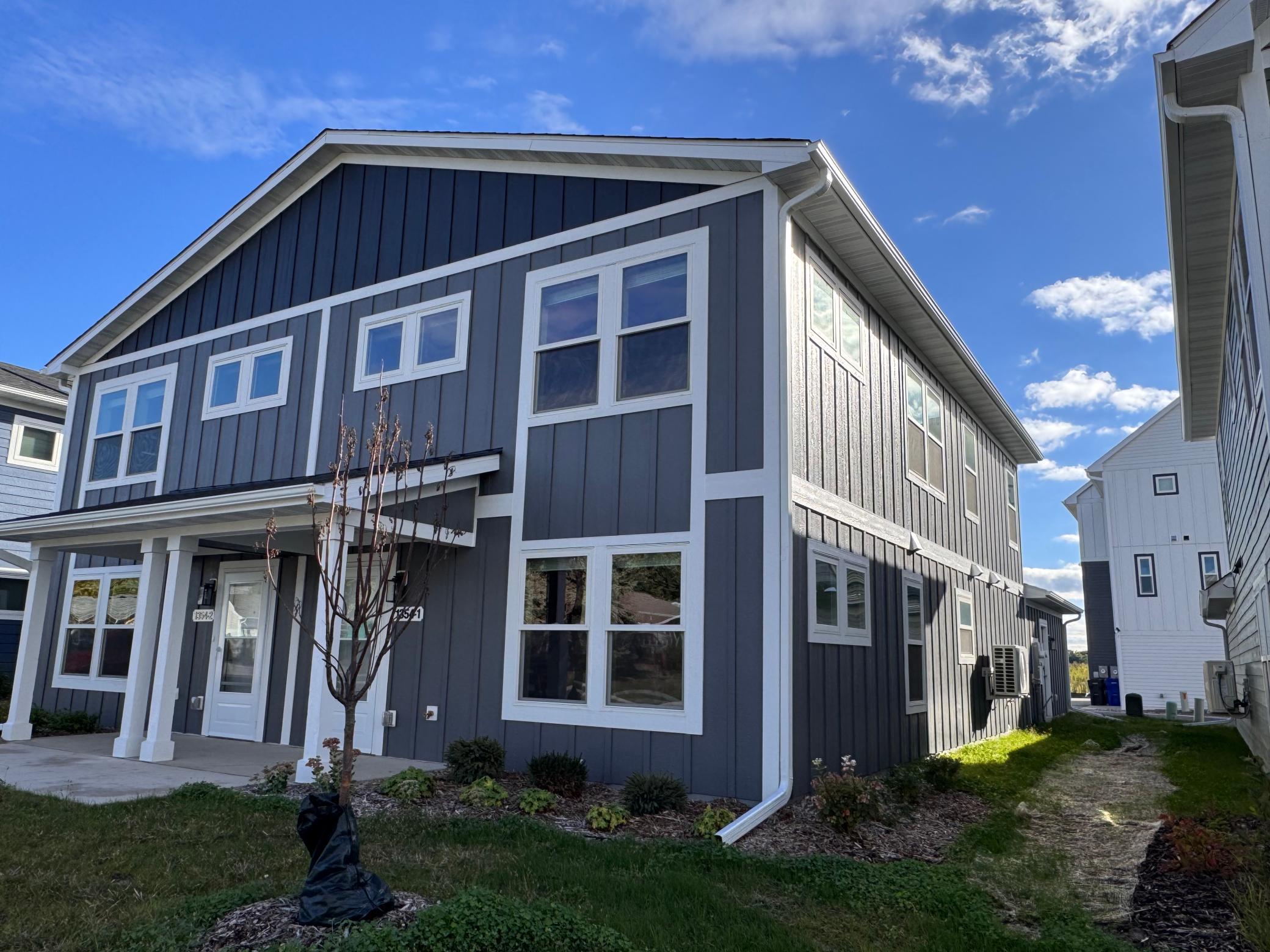 View of Twin Home at 1354 Winthrop Street, Saint Paul - Mike Wilen | Minnesota Team Real Estate