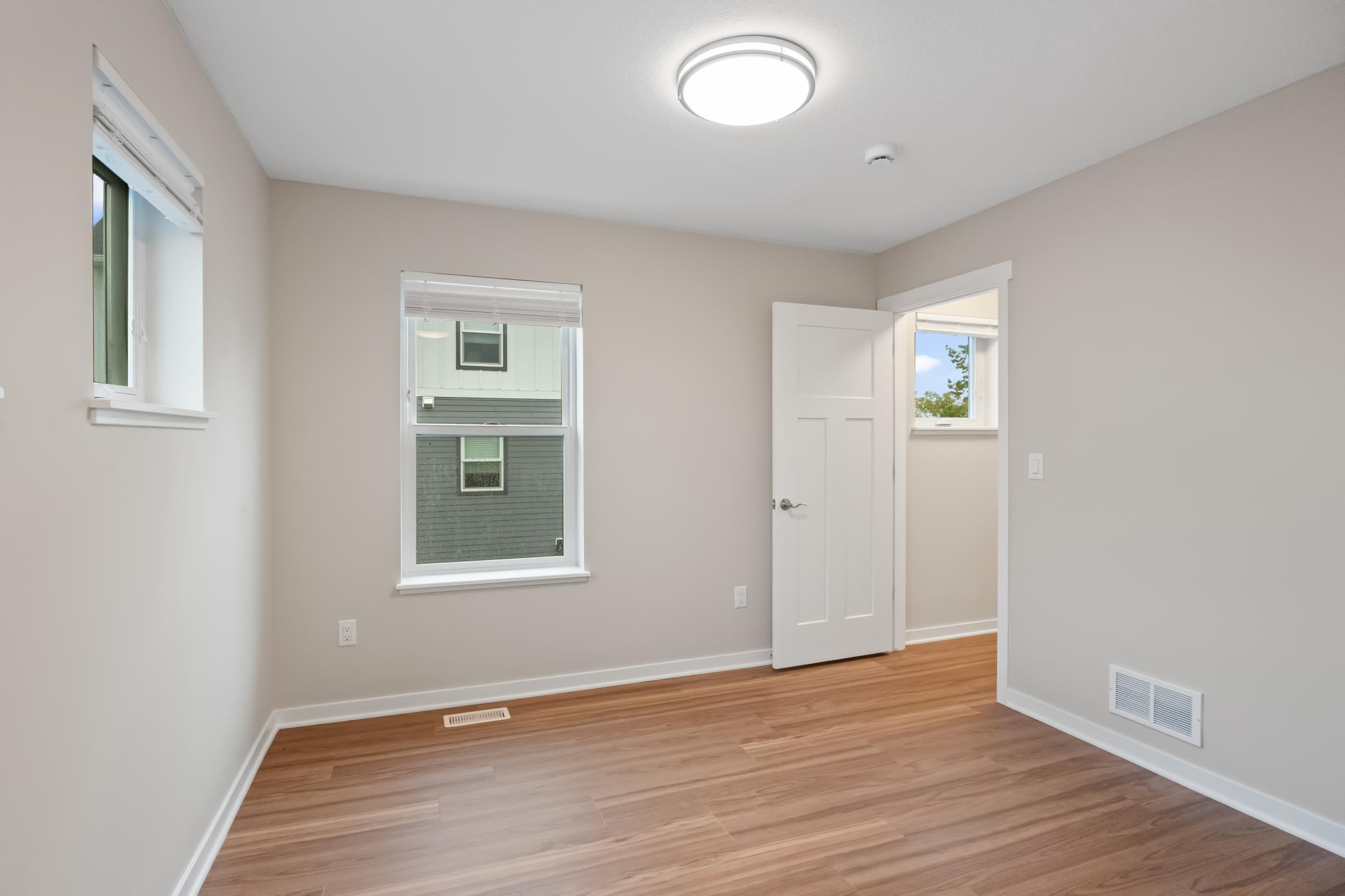 View of Residential at 1334 Winthrop Street, Saint Paul MN 55119, Saint Paul (19 of 26) - Mike Wilen | Minnesota Team Real Estate