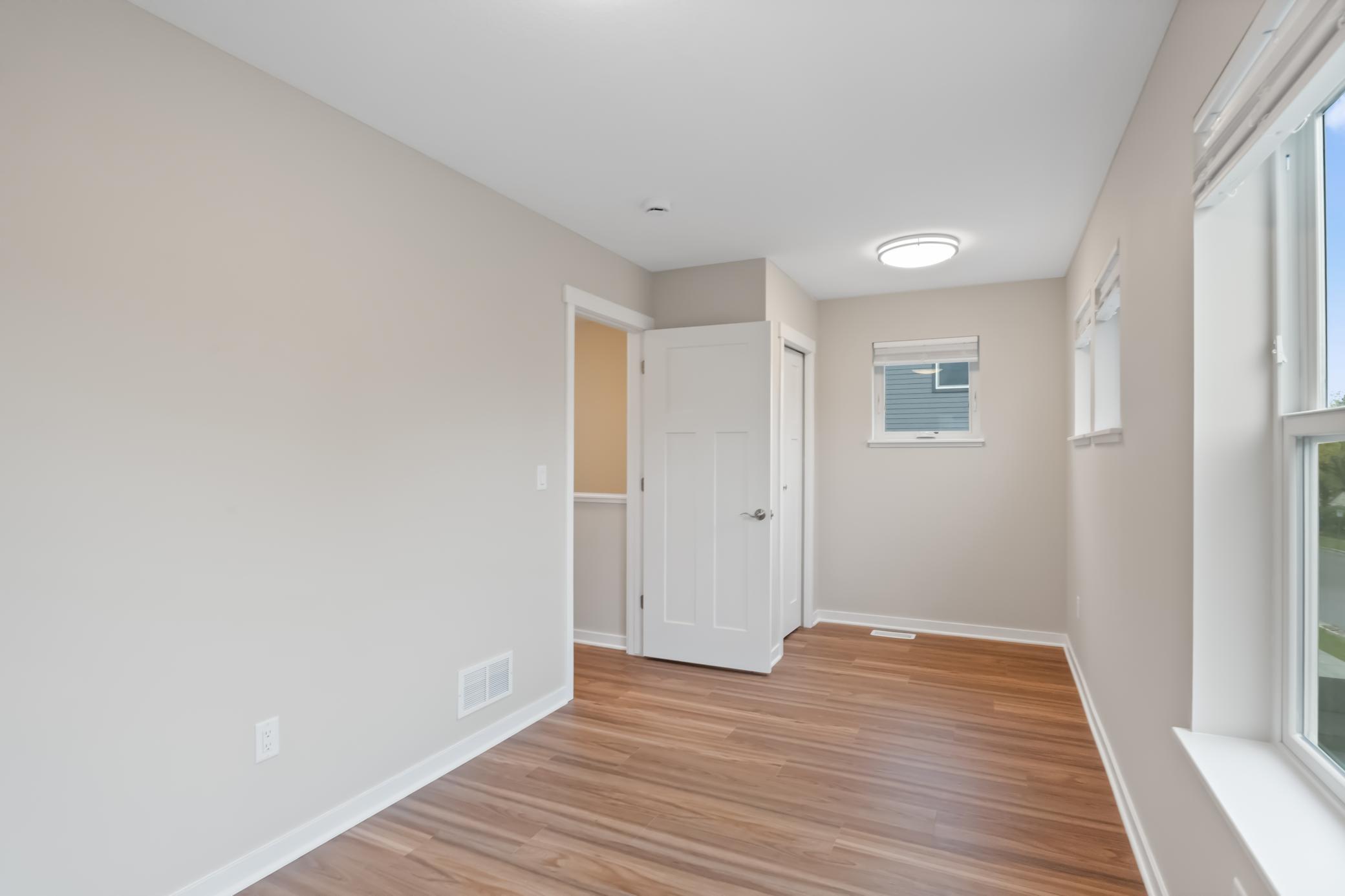 View of Residential at 1334 Winthrop Street, Saint Paul MN 55119, Saint Paul (16 of 26) - Mike Wilen | Minnesota Team Real Estate