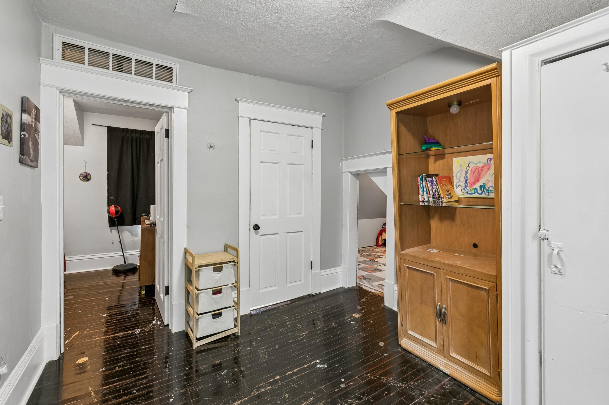 View of Residential at 663 Van Buren Avenue, Saint Paul MN 55104, Saint Paul (15 of 20) - Mike Wilen | Minnesota Team Real Estate