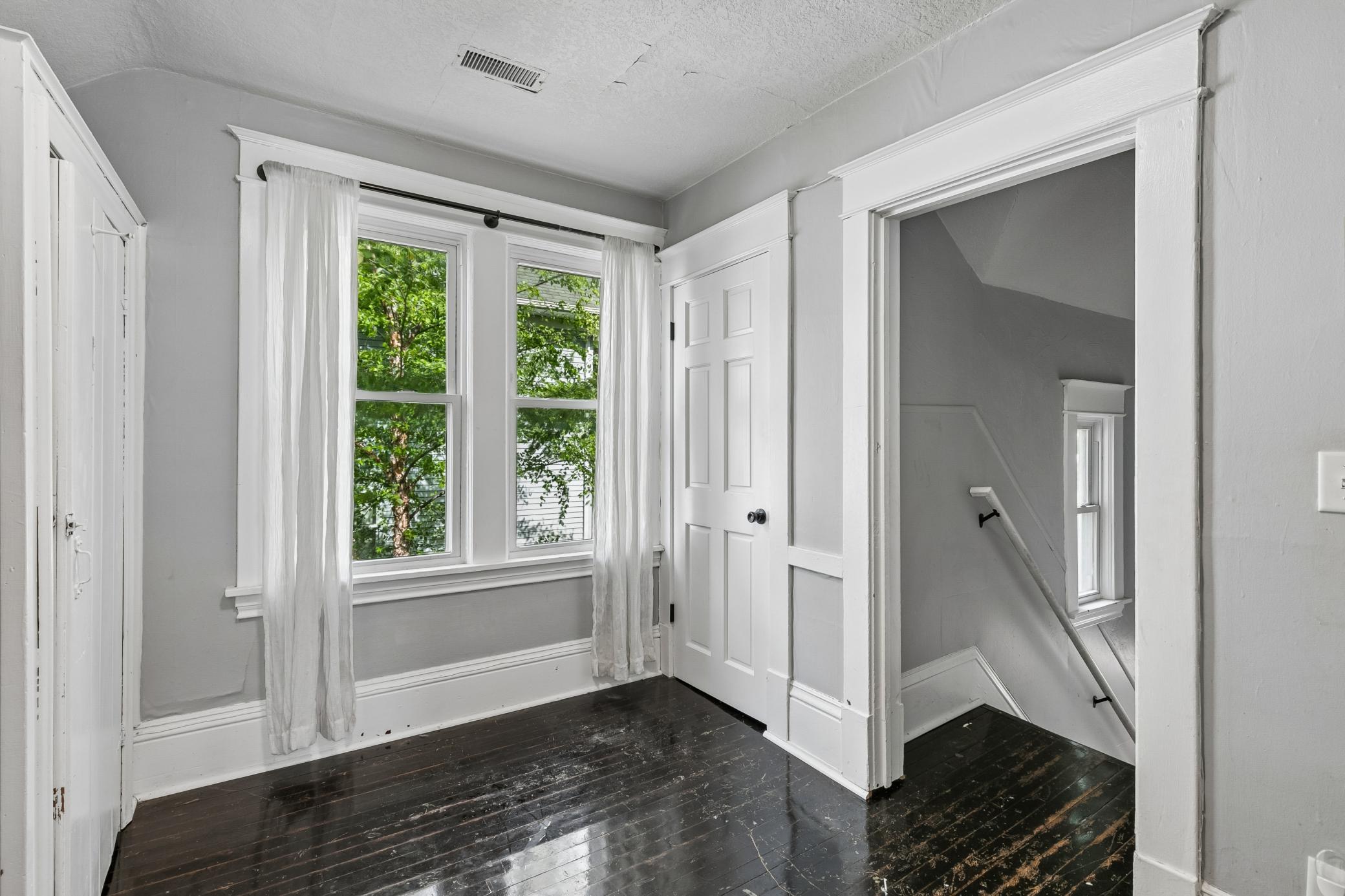 View of Residential at 663 Van Buren Avenue, Saint Paul MN 55104, Saint Paul (14 of 20) - Mike Wilen | Minnesota Team Real Estate