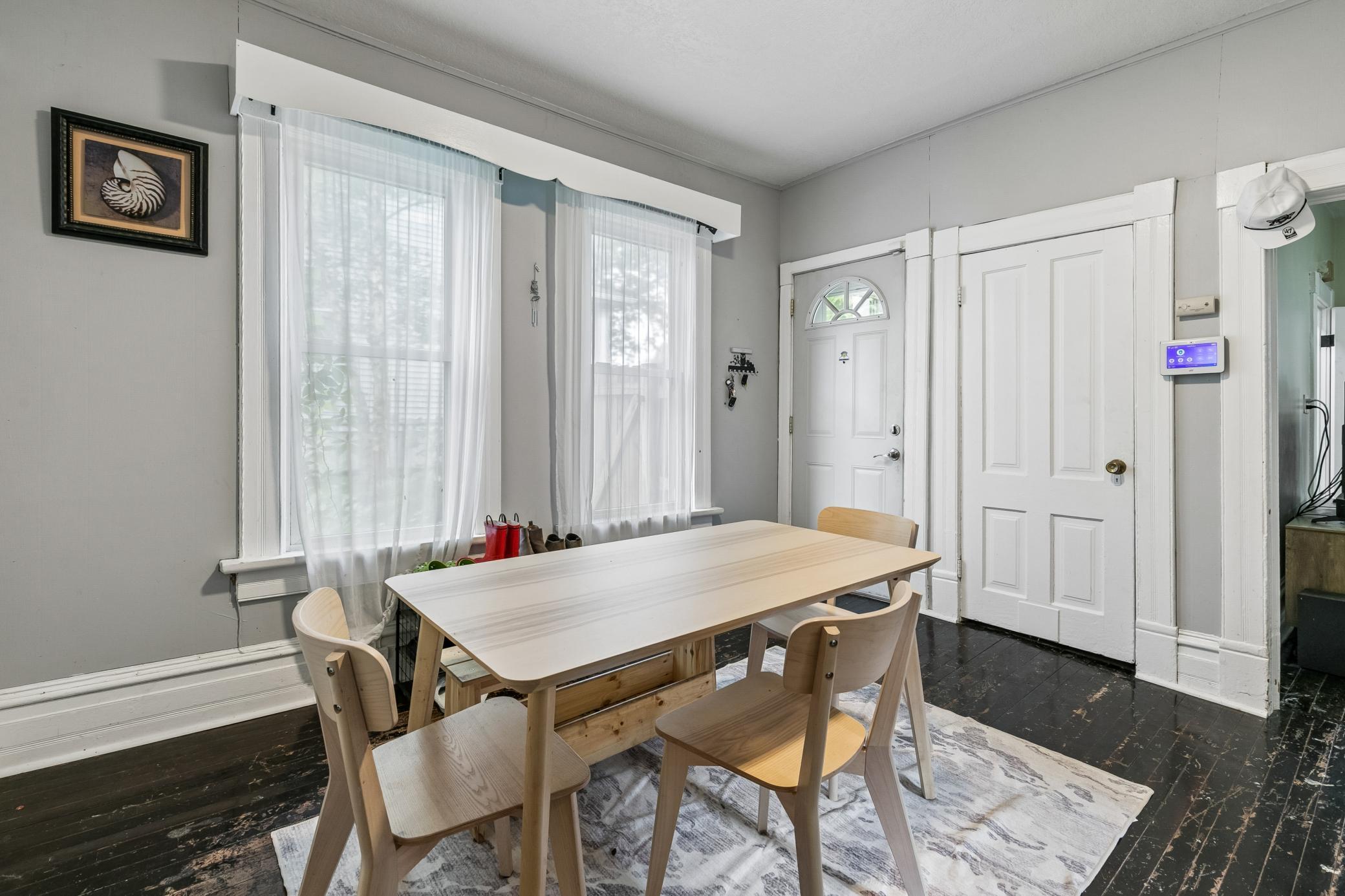View of Residential at 663 Van Buren Avenue, Saint Paul MN 55104, Saint Paul (8 of 20) - Mike Wilen | Minnesota Team Real Estate