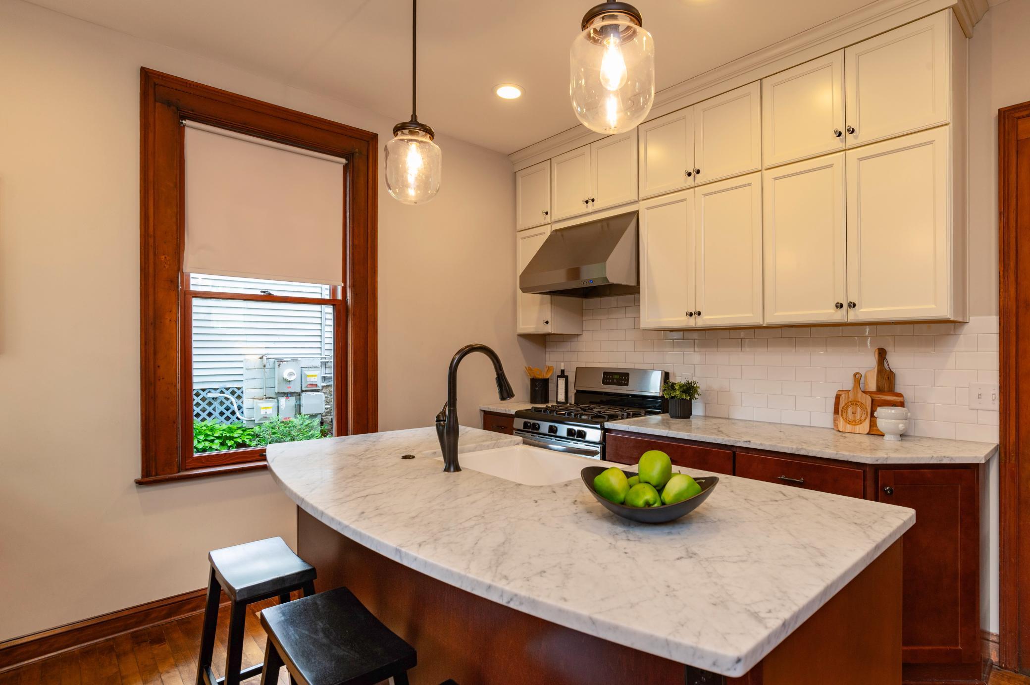 View of Residential at 1937 Selby Avenue, Saint Paul MN 55104, Saint Paul (16 of 49) - Mike Wilen | Minnesota Team Real Estate