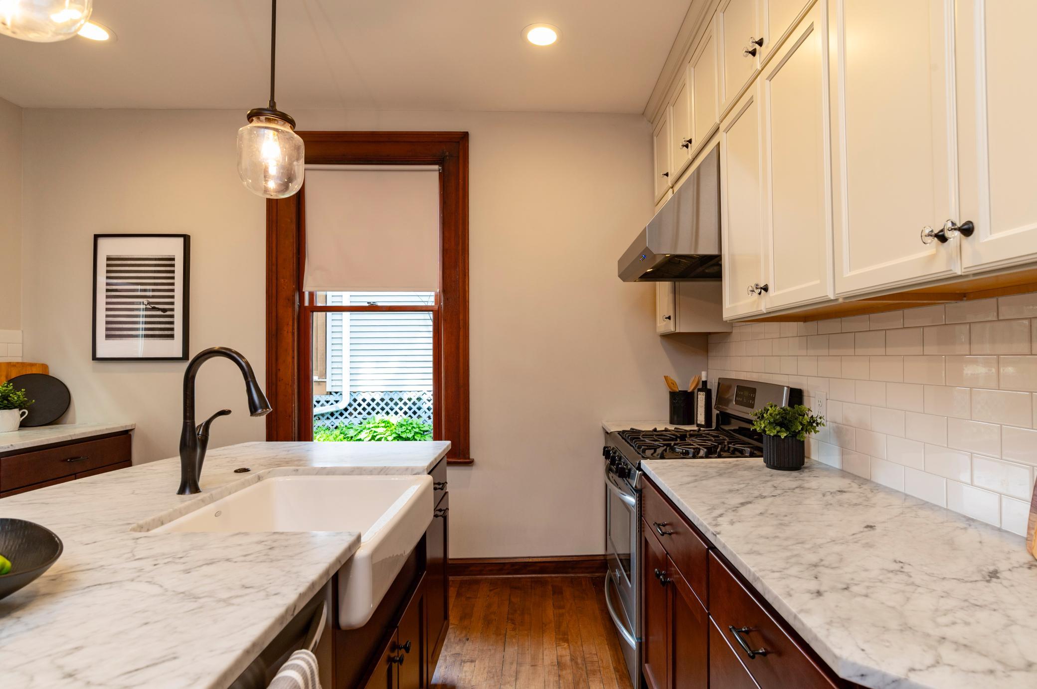 View of Residential at 1937 Selby Avenue, Saint Paul MN 55104, Saint Paul (18 of 49) - Mike Wilen | Minnesota Team Real Estate