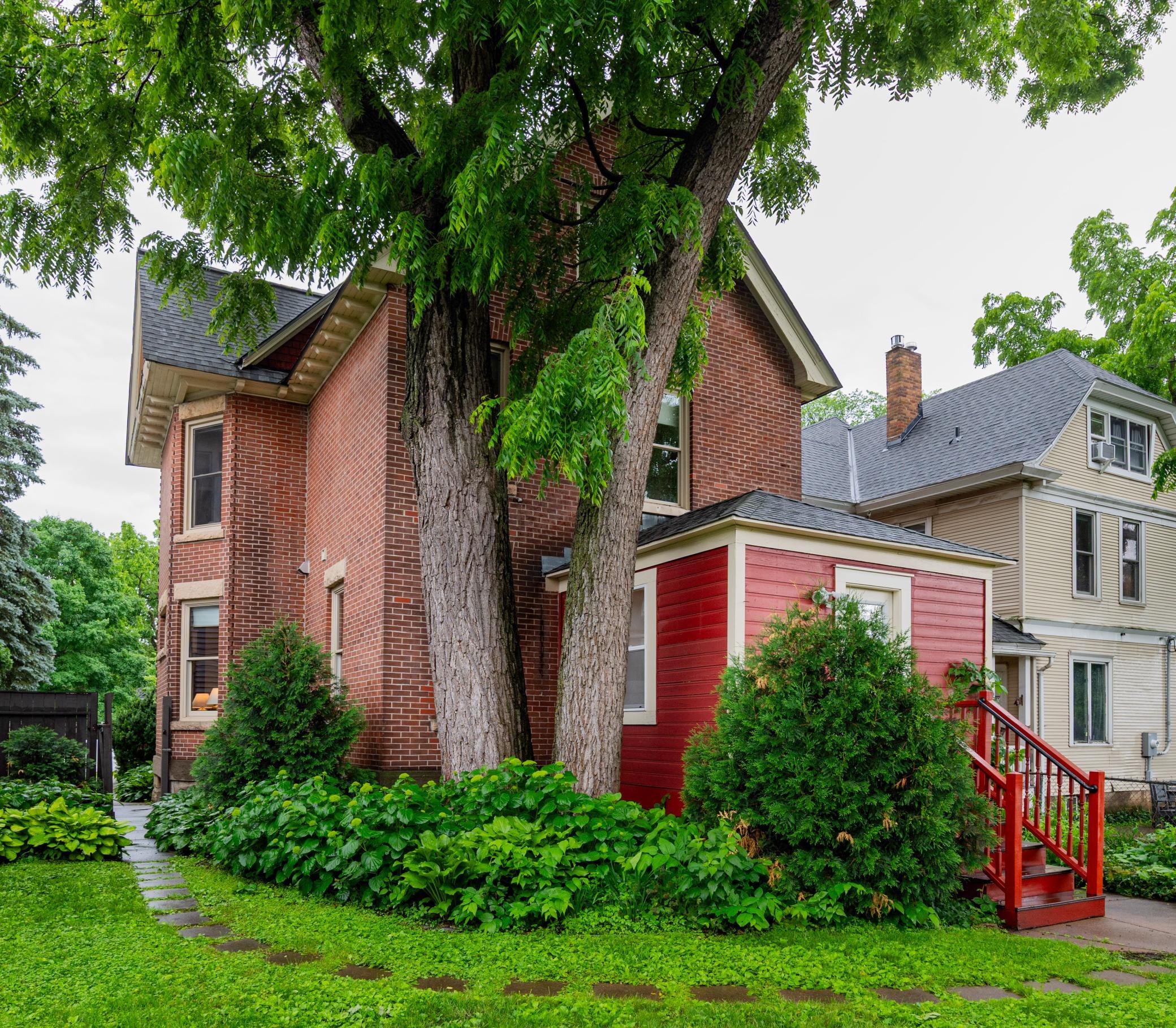 View of Residential at 1937 Selby Avenue, Saint Paul MN 55104, Saint Paul (42 of 49) - Mike Wilen | Minnesota Team Real Estate