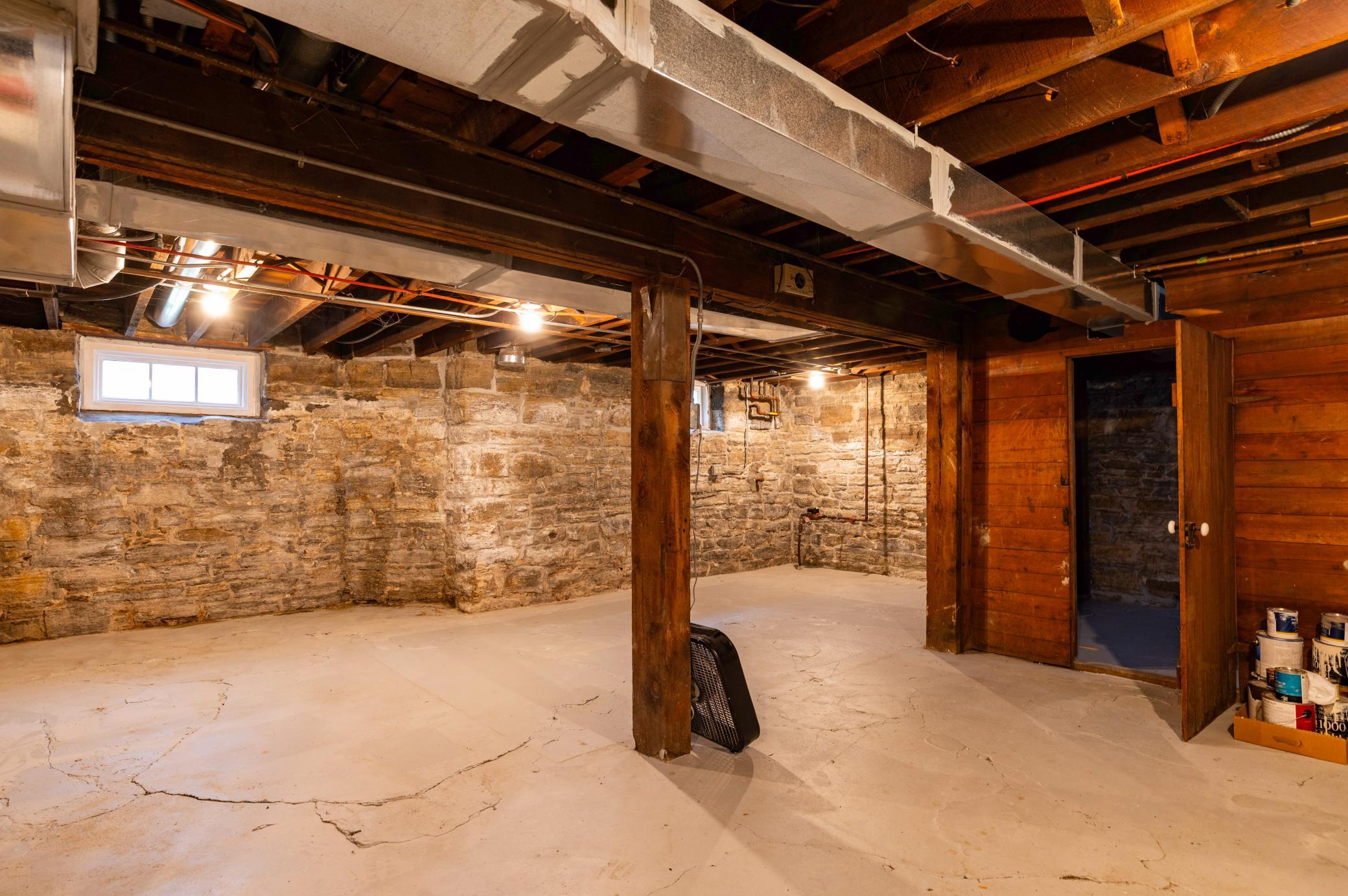 View of Residential at 1937 Selby Avenue, Saint Paul MN 55104, Saint Paul (39 of 49) - Mike Wilen | Minnesota Team Real Estate